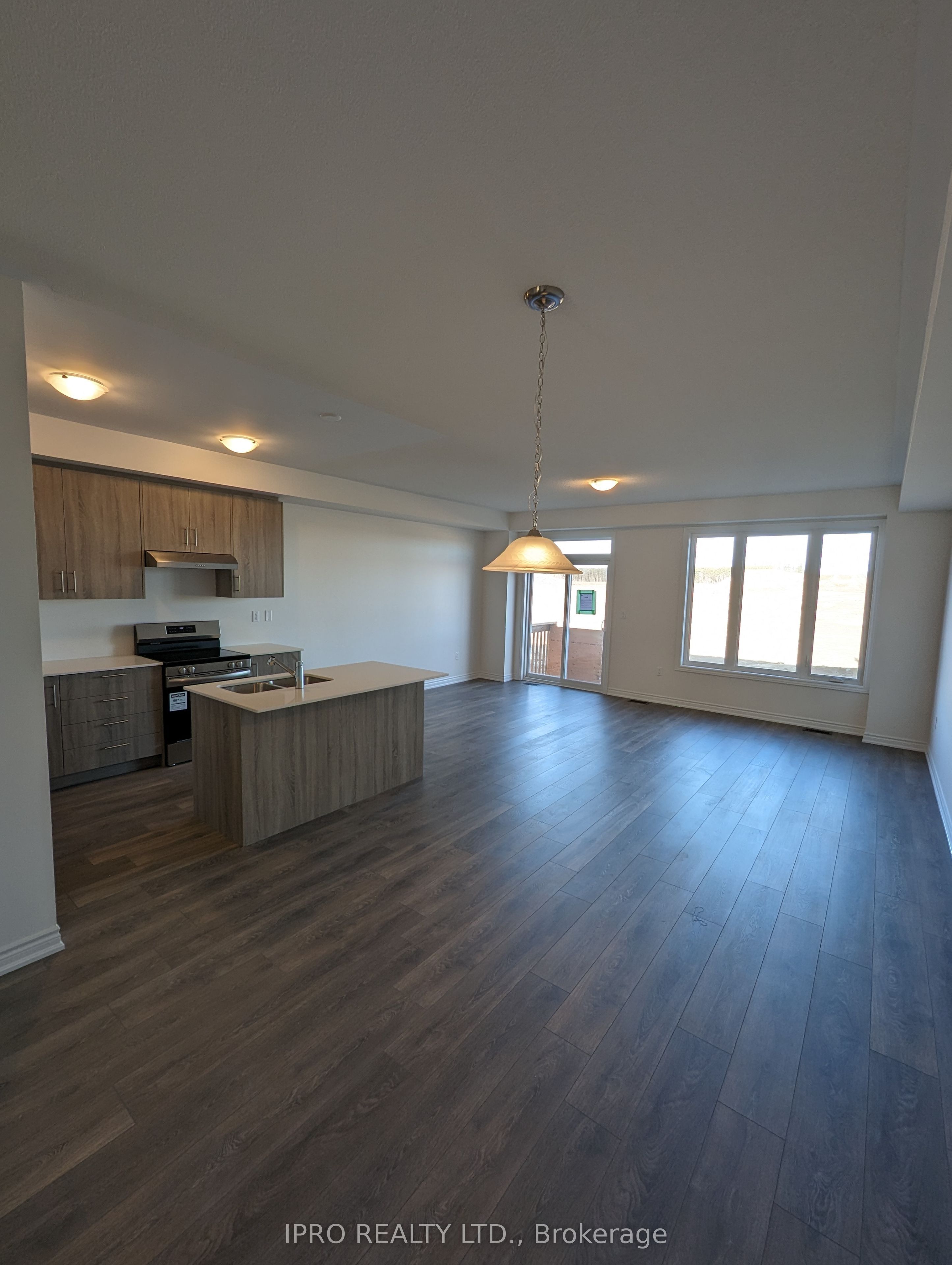 87 Greer Street Property Photo 6