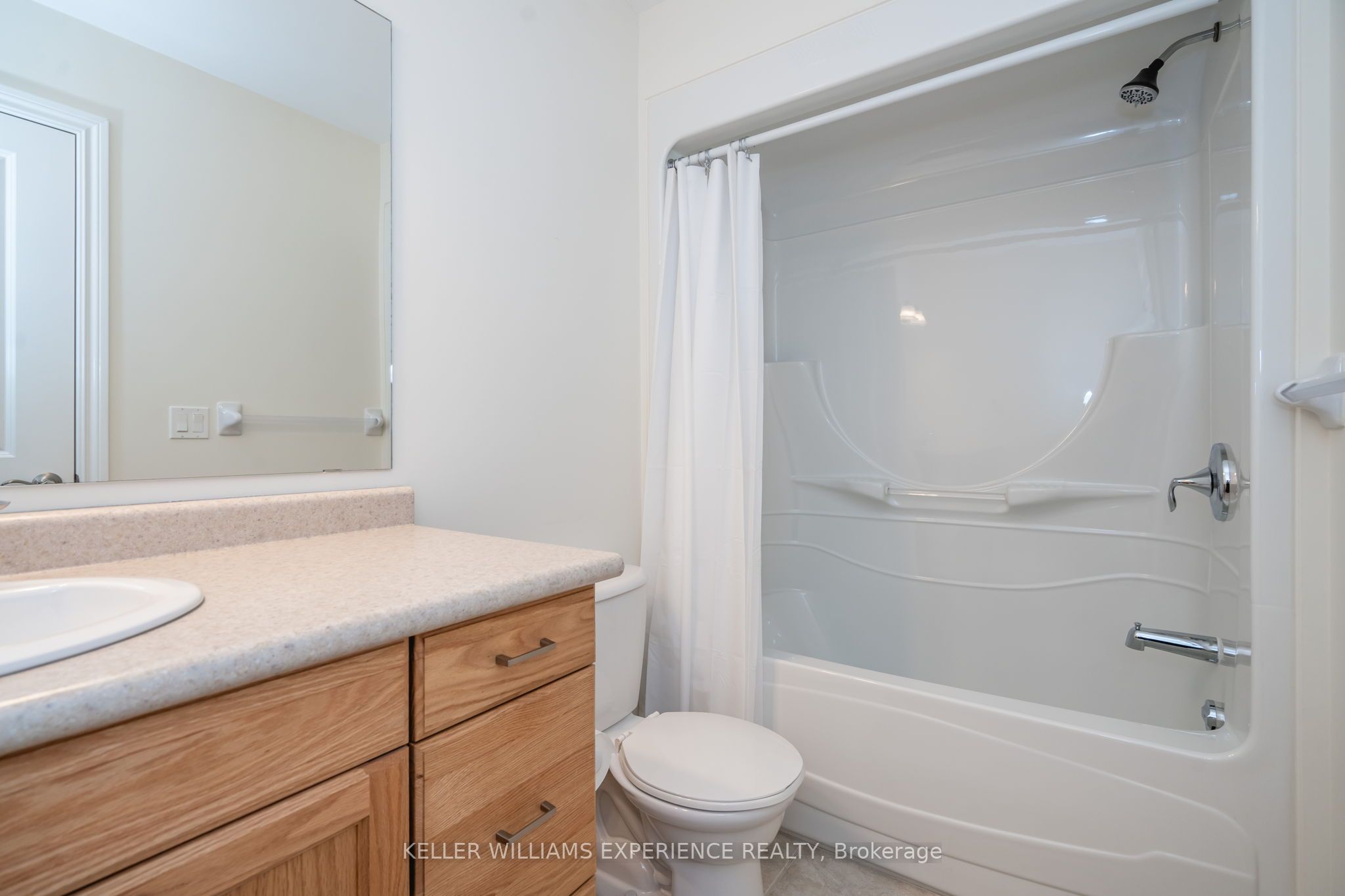 19b Yonge Street N 103 Property Photo 19