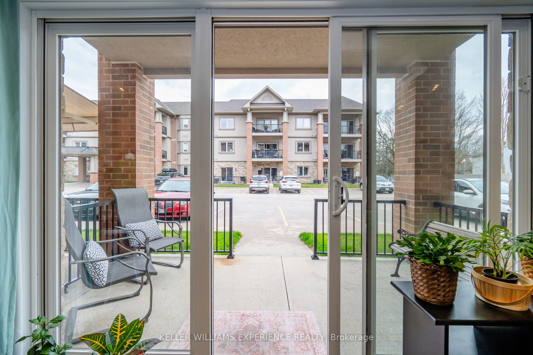 19b Yonge Street N 103 Property Photo 25
