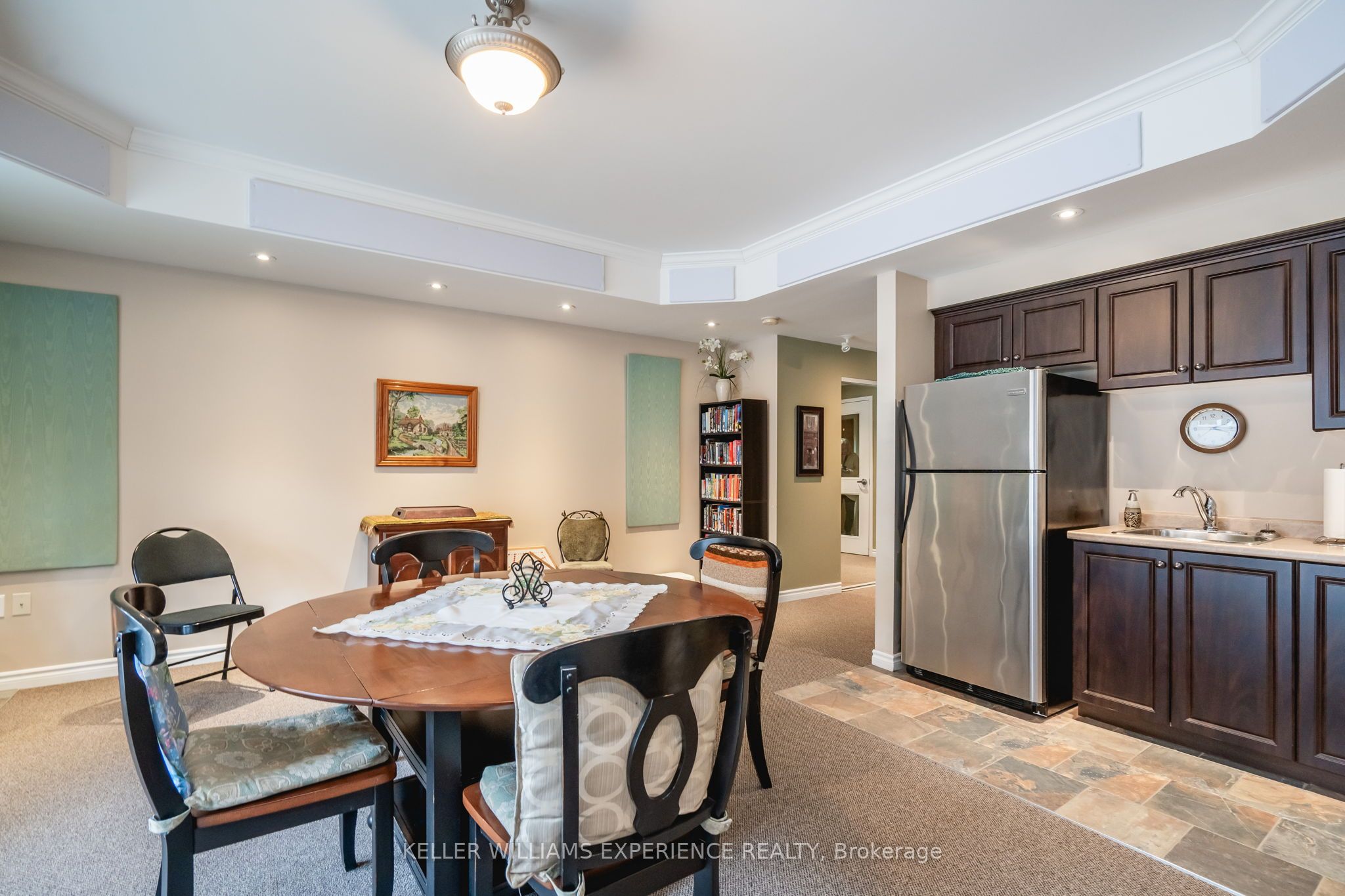19b Yonge Street N 103 Property Photo 28