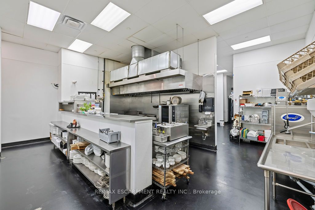 312 King Street 1 Property Photo 21