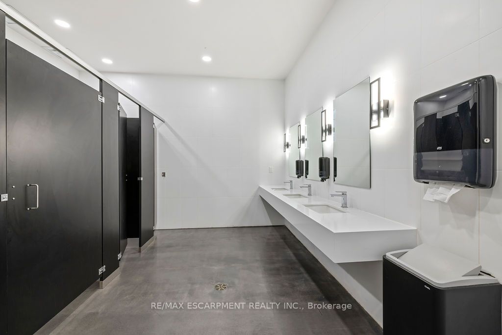 312 King Street 1 Property Photo 34