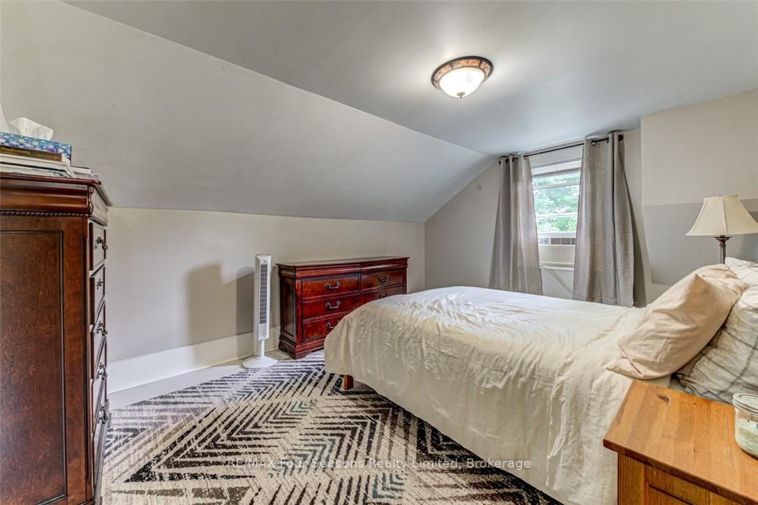 393 Second Street Property Photo 29