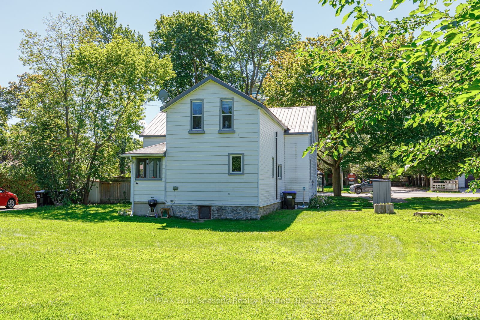 393 Second Street Property Photo 33