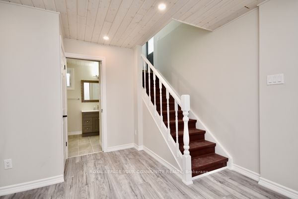 246 Mississauga Street W Property Photo 6
