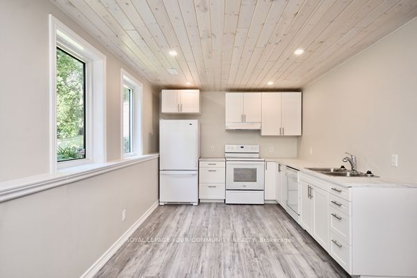 246 Mississauga Street W Property Photo 8