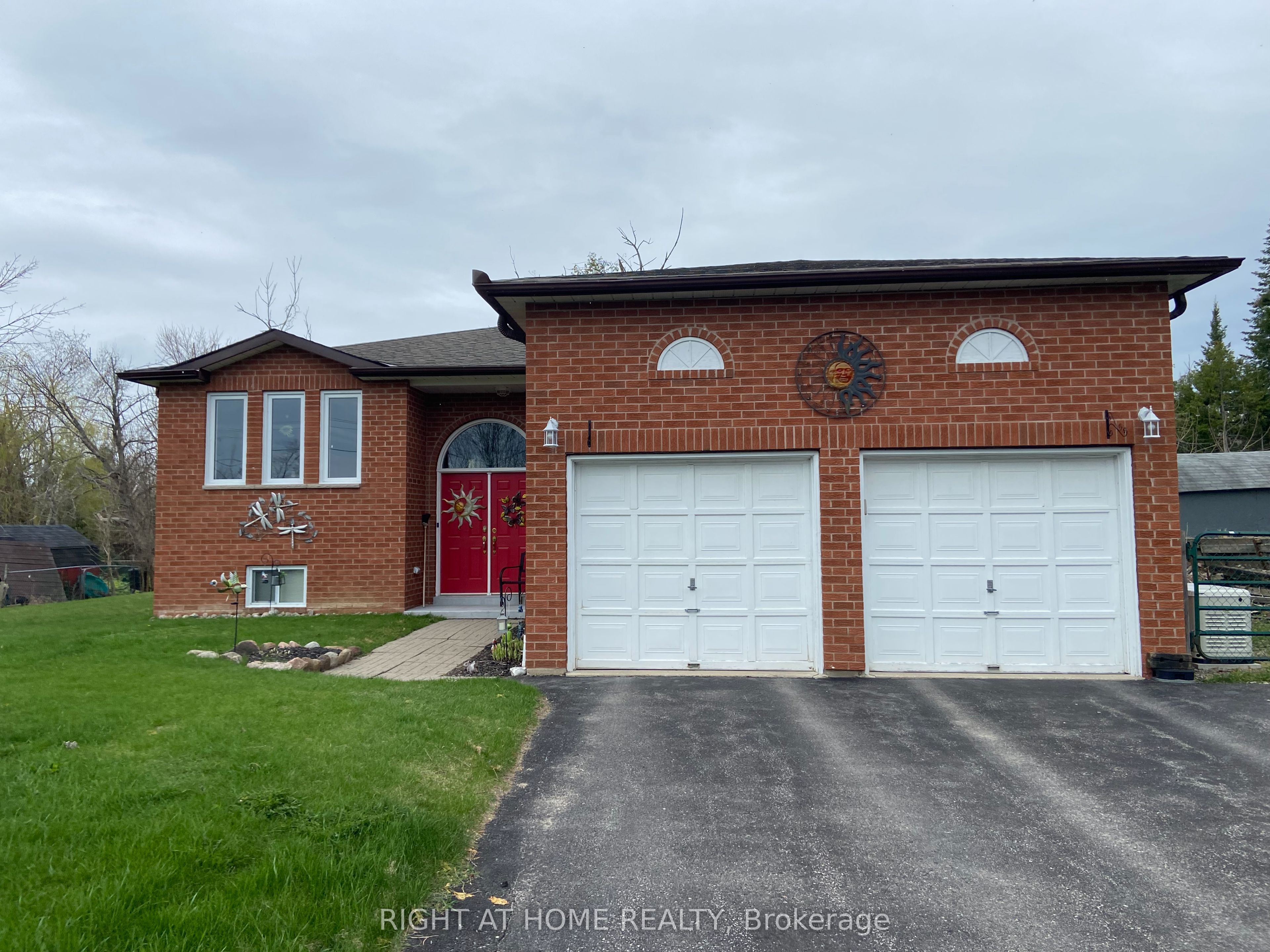 4 Campbell Avenue Property Photo 1