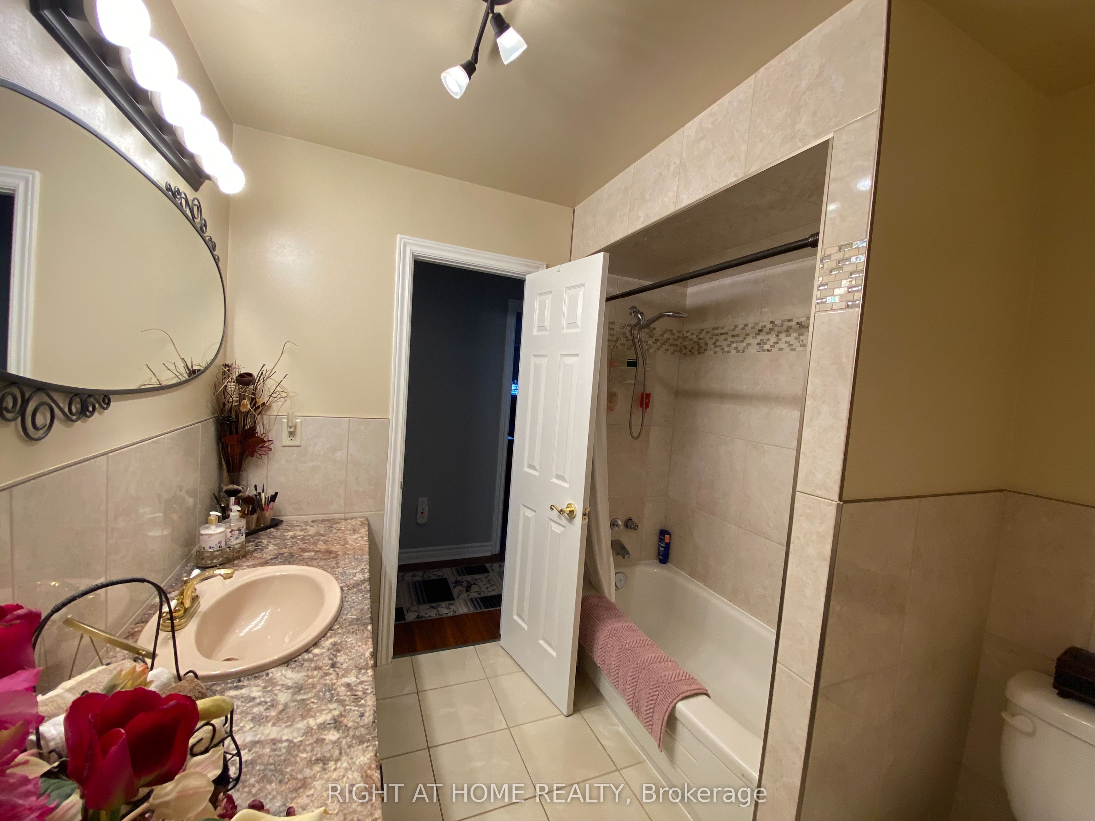 4 Campbell Avenue Property Photo 10