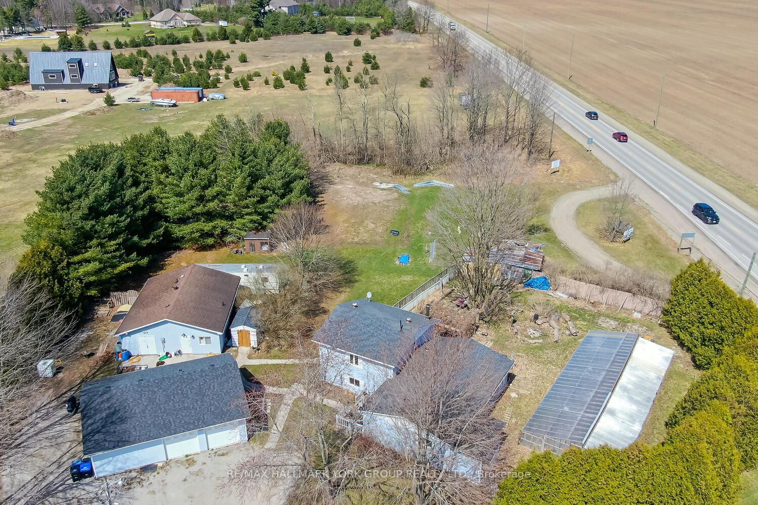 1008 Rainbow Valley Rd W Property Photo 18