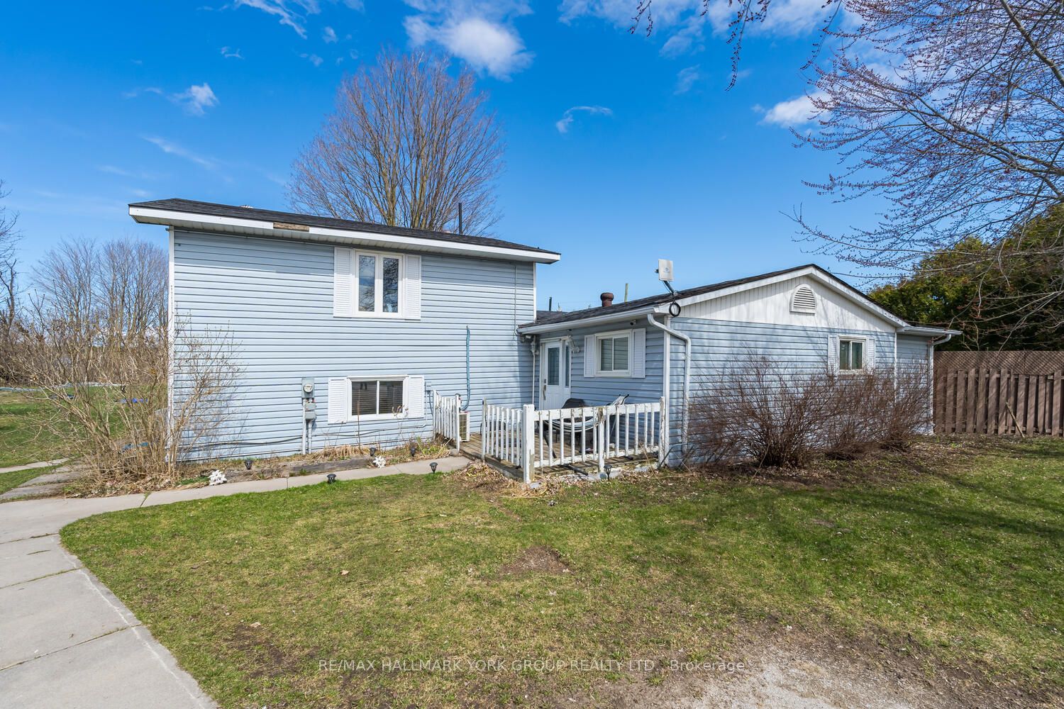 1008 Rainbow Valley Rd W Property Photo 23