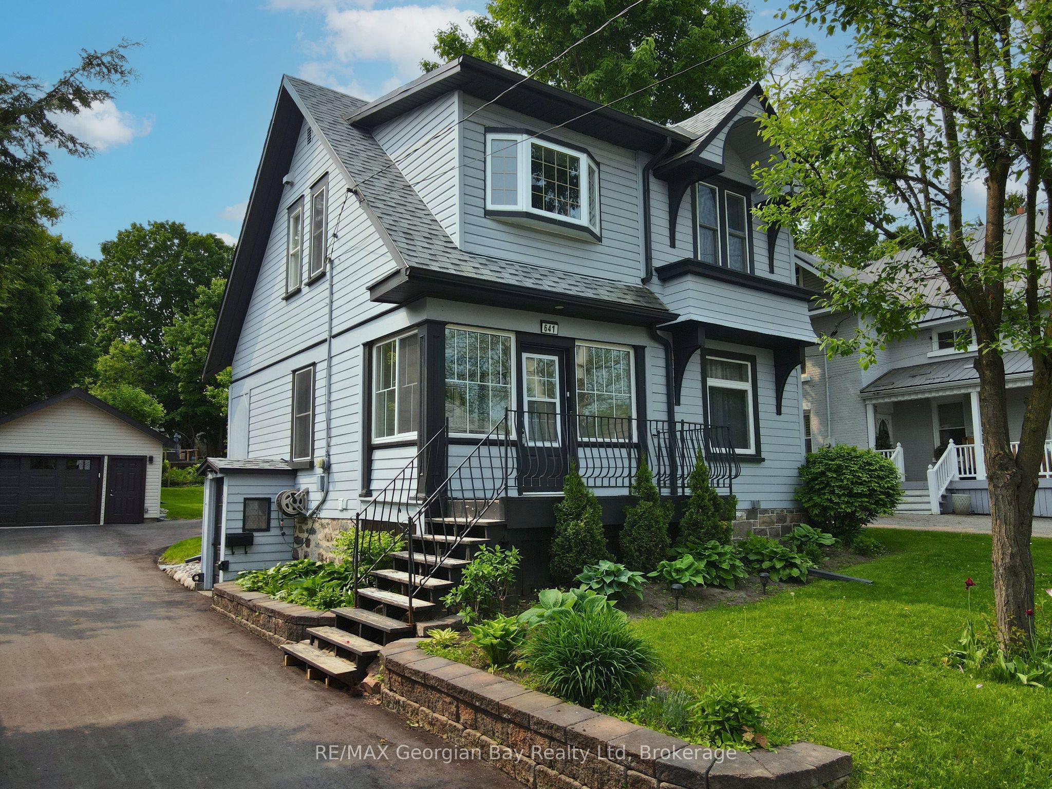 641 Bay Street Property Photo 1