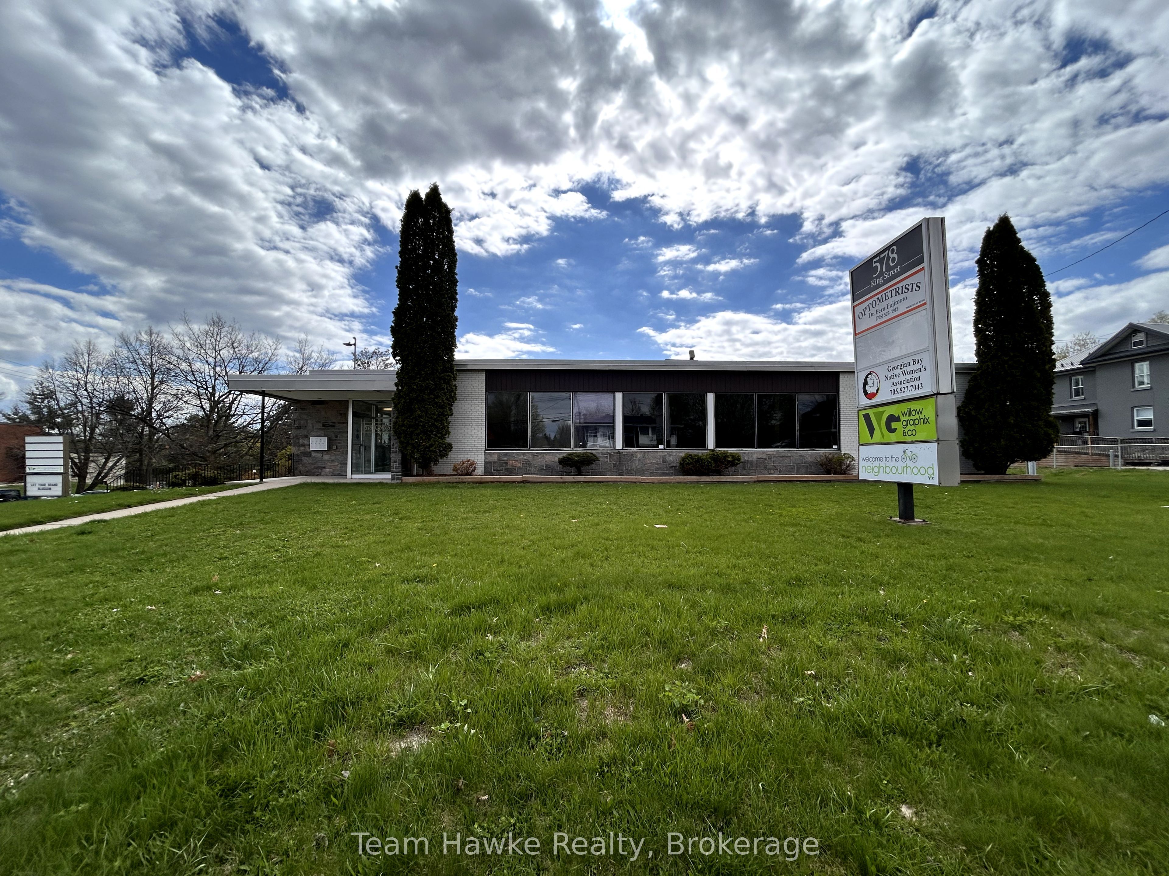 578 King Street Property Photo 1