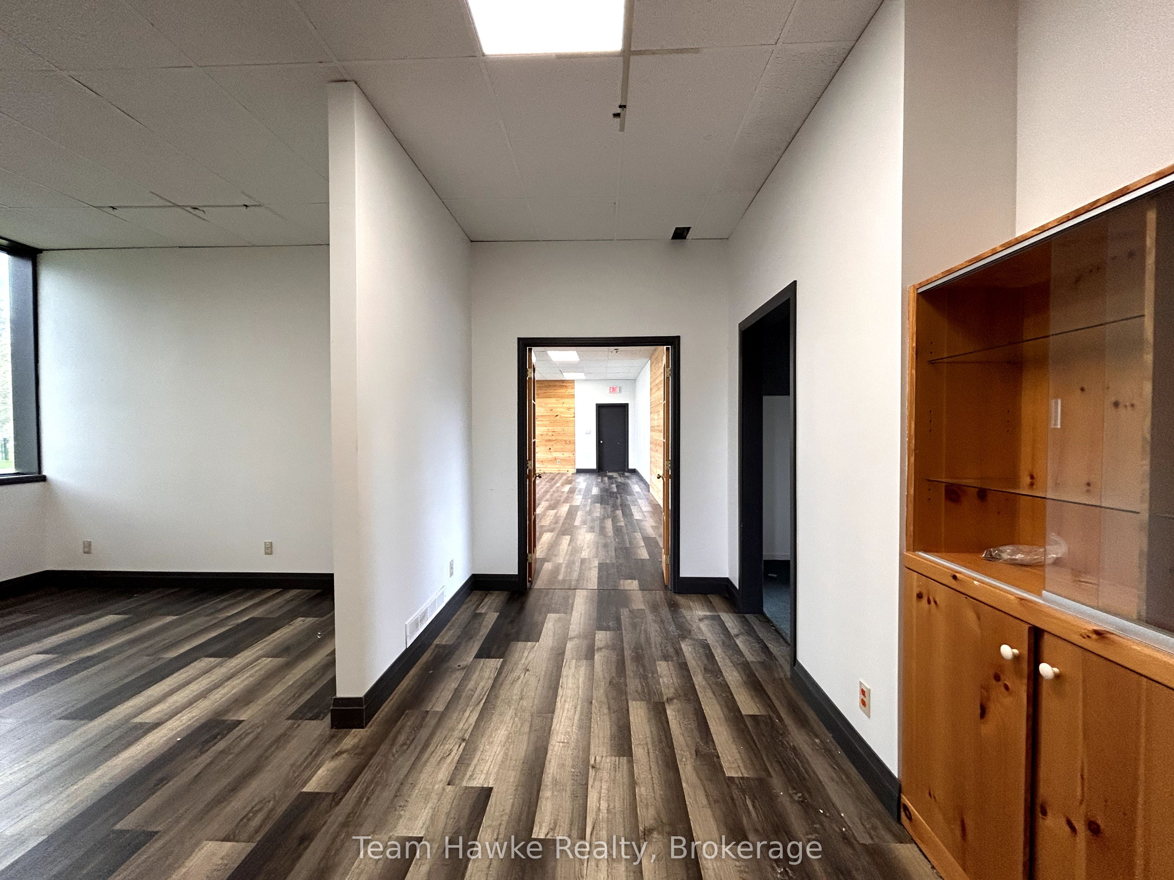 578 King Street Property Photo 15