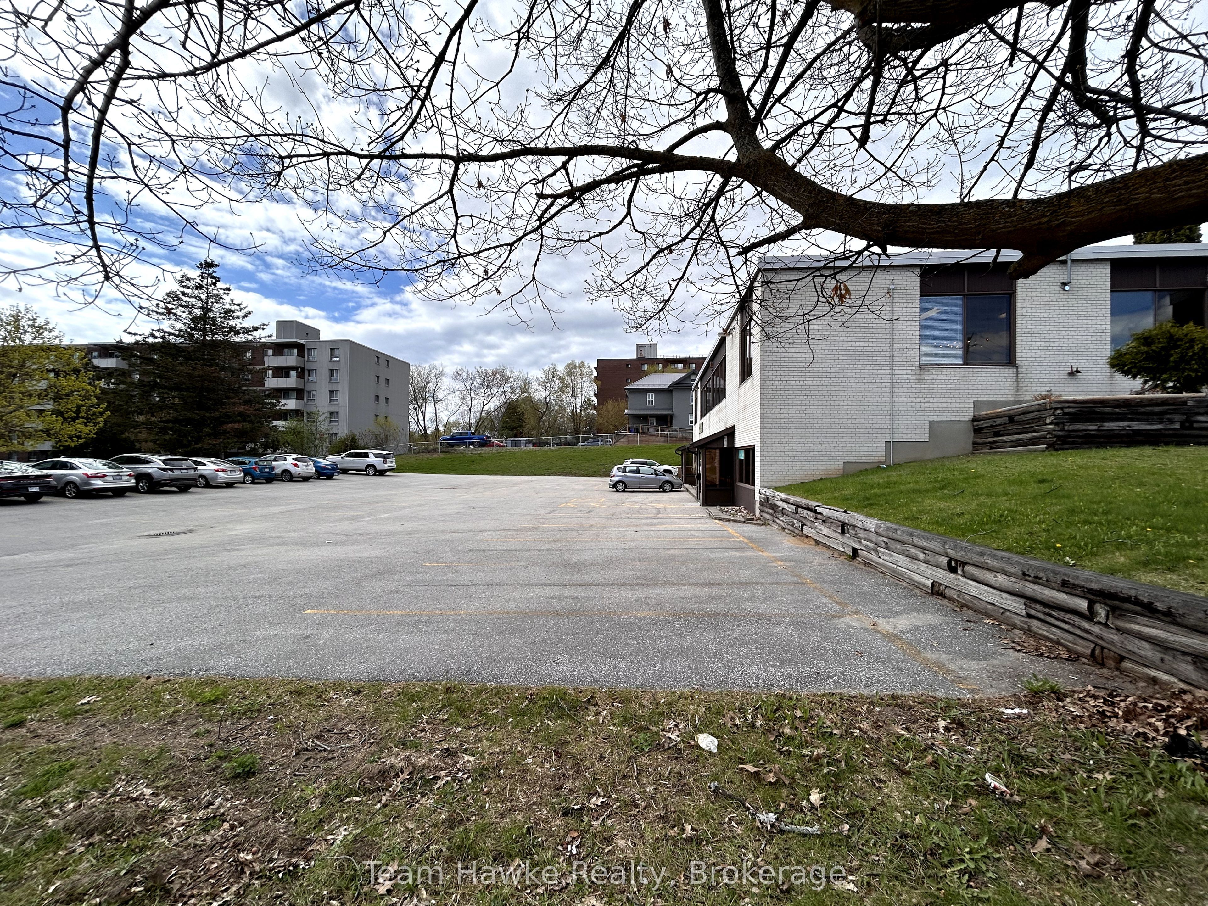 578 King Street Property Photo 26