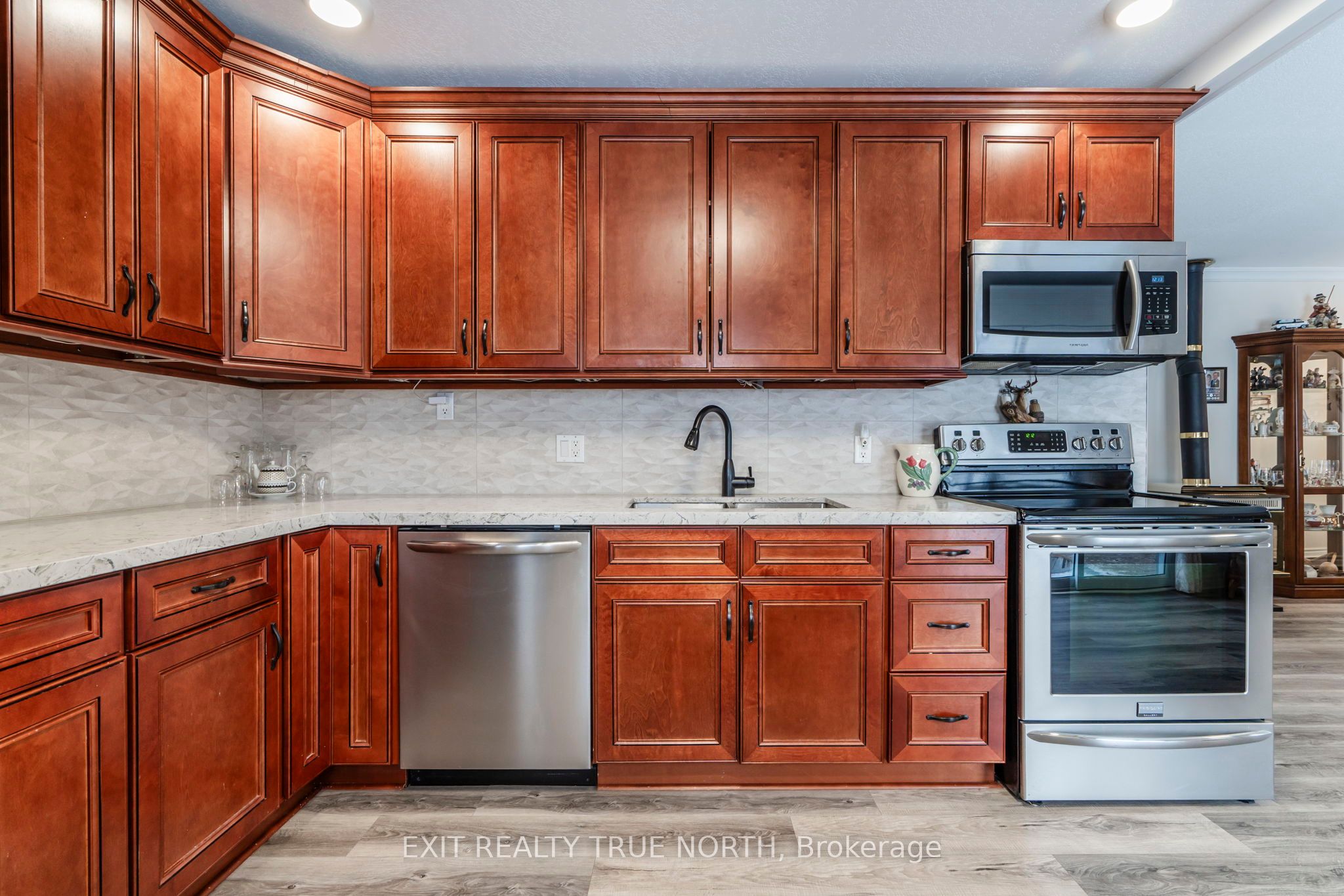 5 Hemlock Avenue Property Photo 9