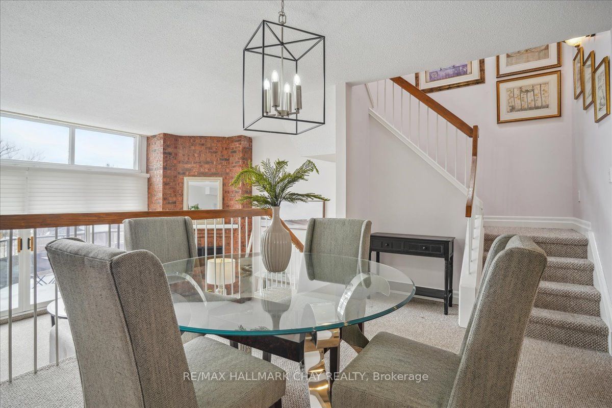 195 Collier Street Property Photo 13