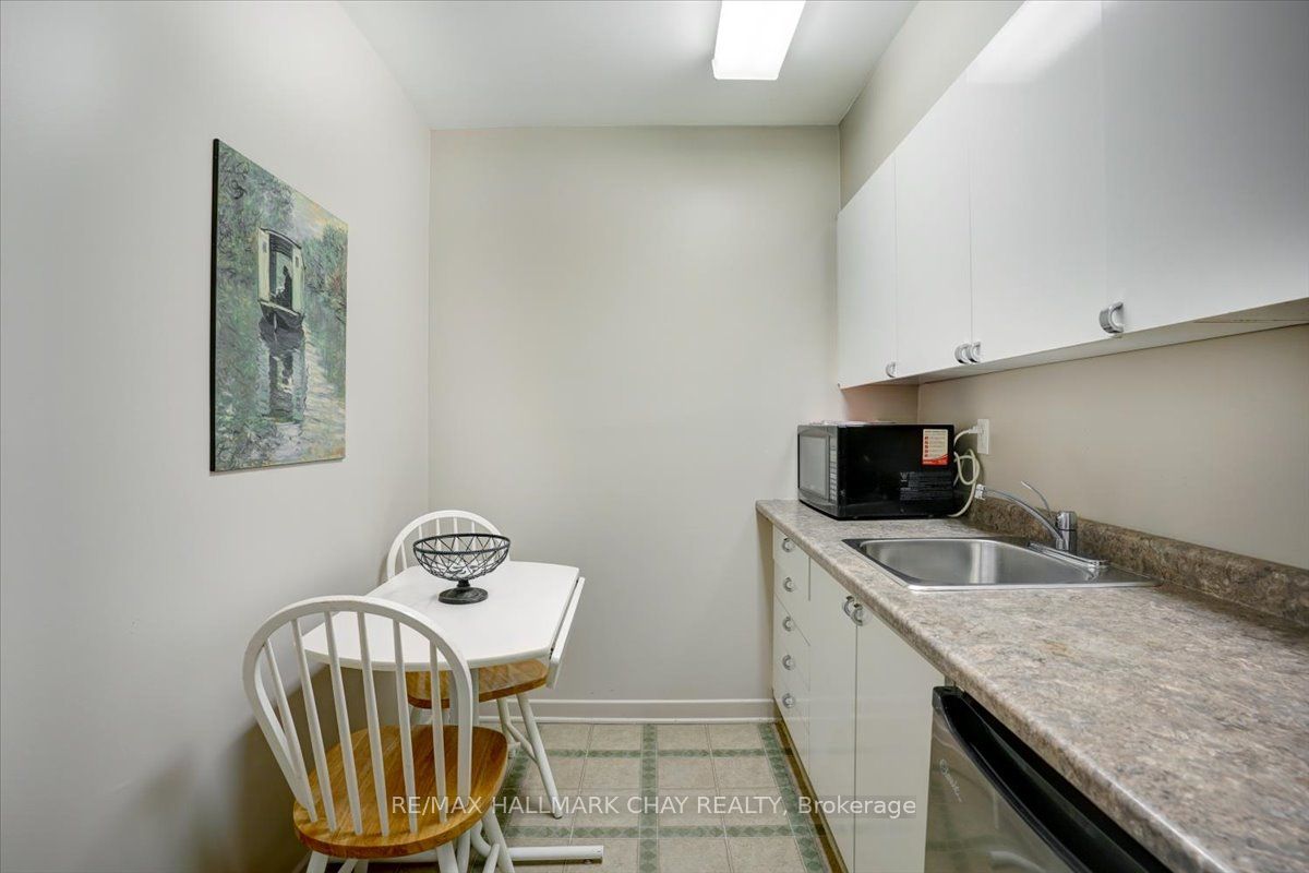 195 Collier Street Property Photo 43