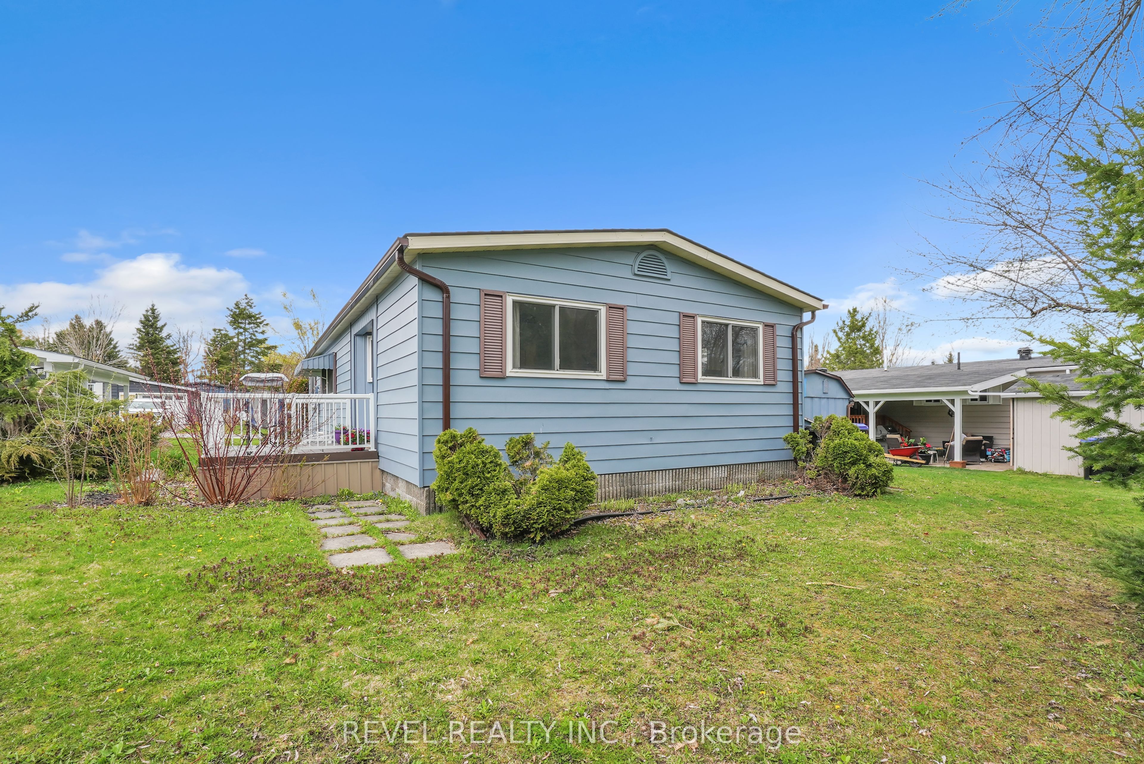 3 Tamarack Drive Property Photo 5