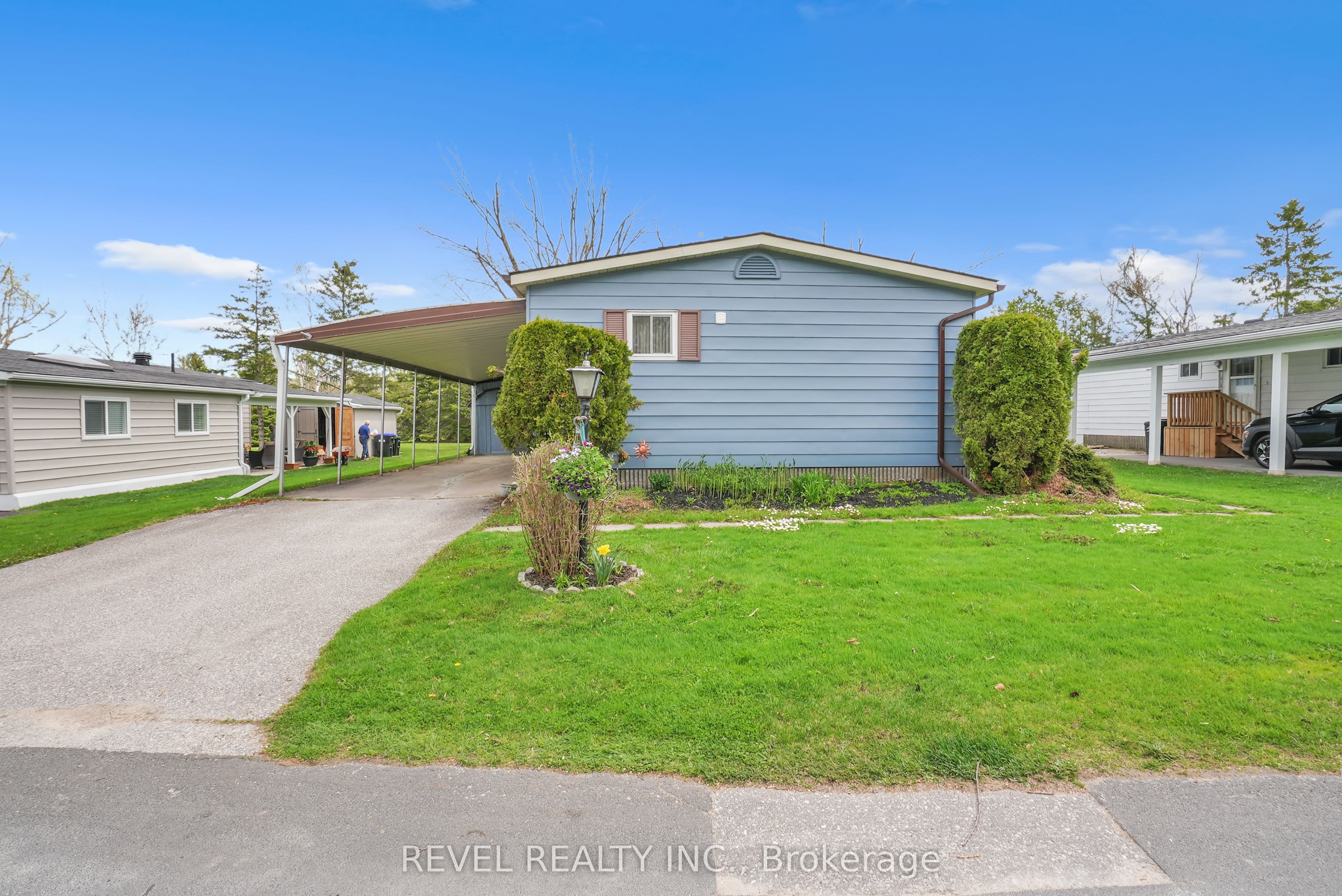 3 Tamarack Drive Property Photo 6