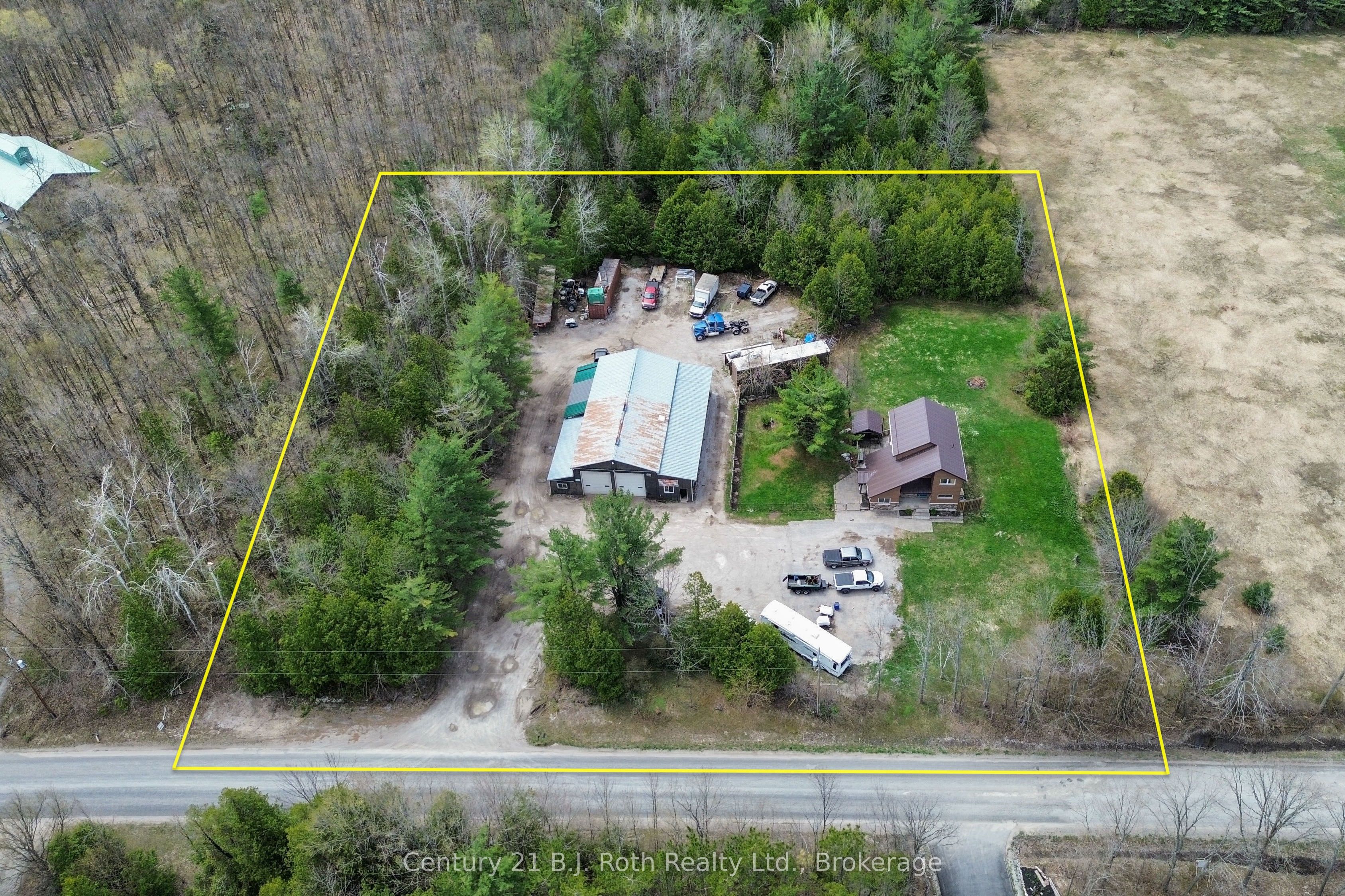 1872 Anderson Line Property Photo 1