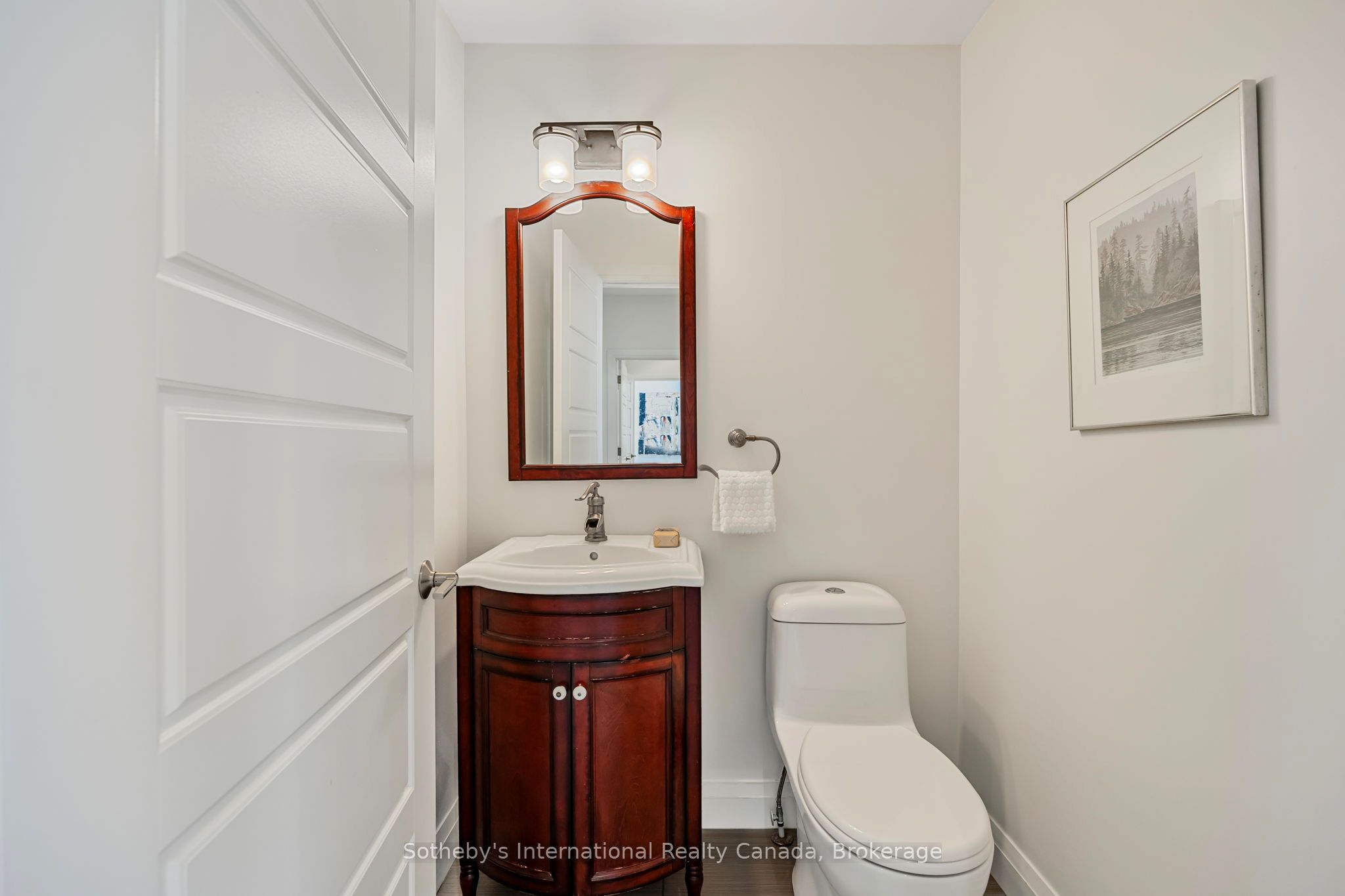 2 Swan Lane Property Photo 18