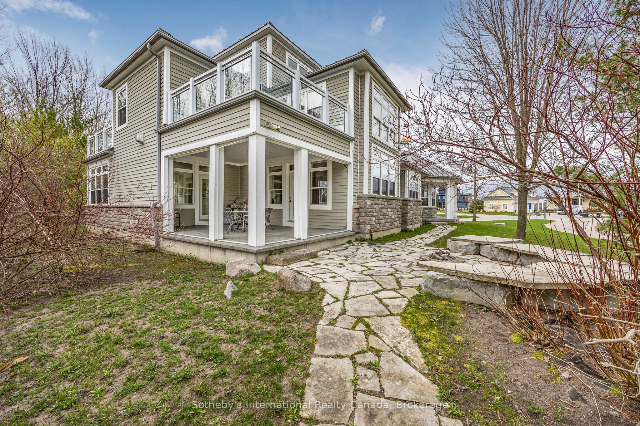 2 Swan Lane Property Photo 44