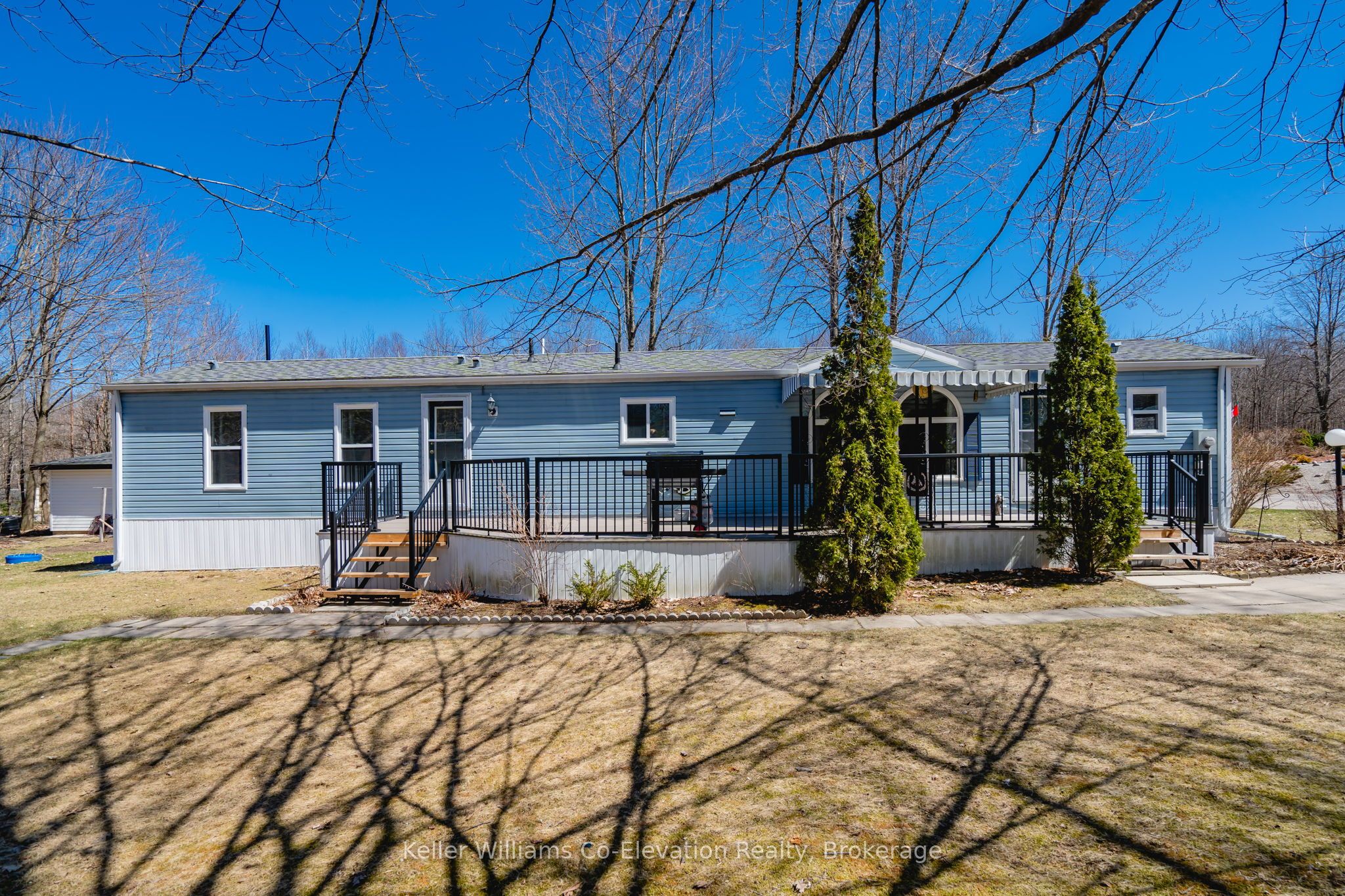 #3 - 5411 Elliott Sideroad Property Photo