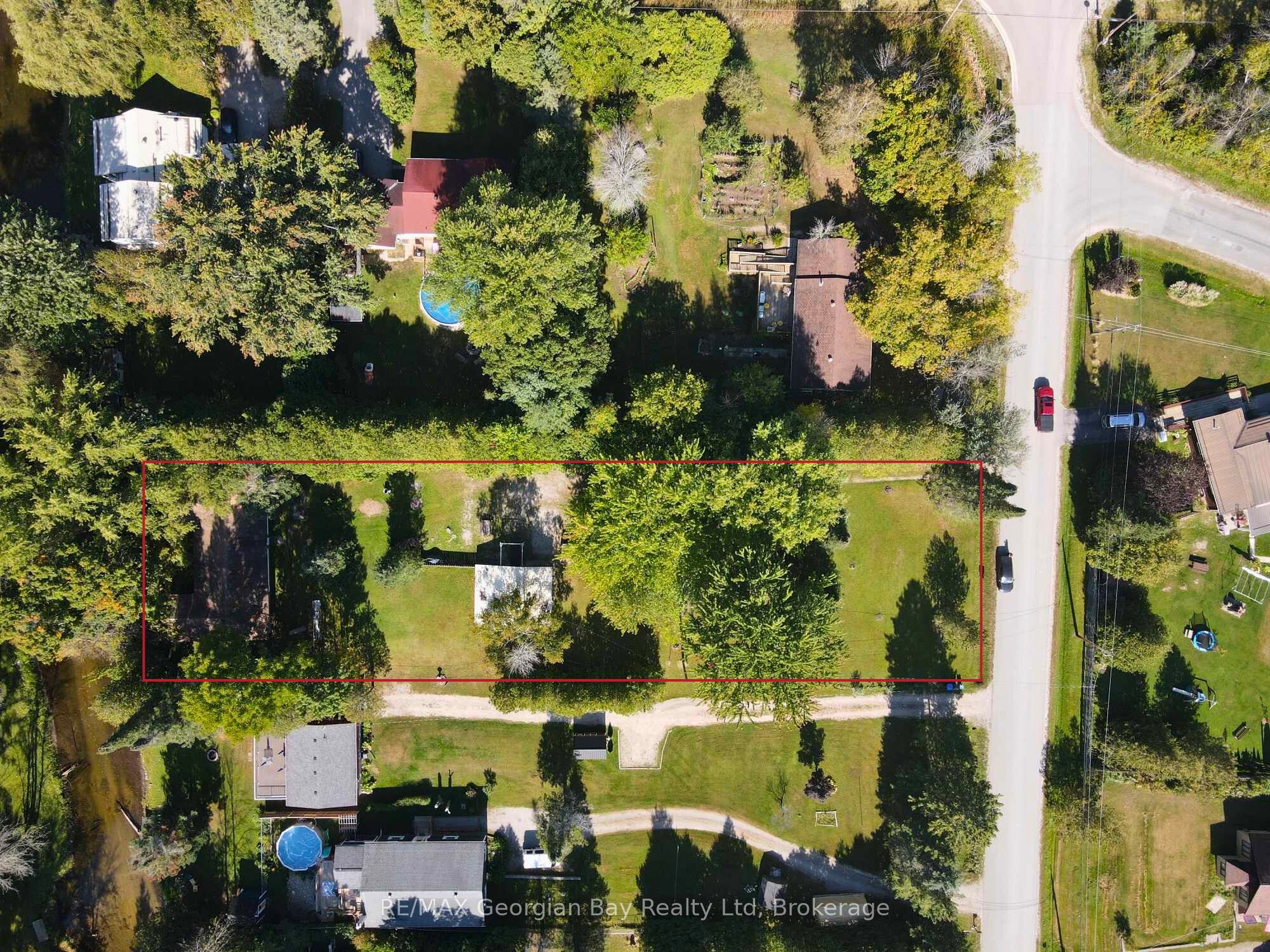 1968 Rosemount Road Property Photo 8