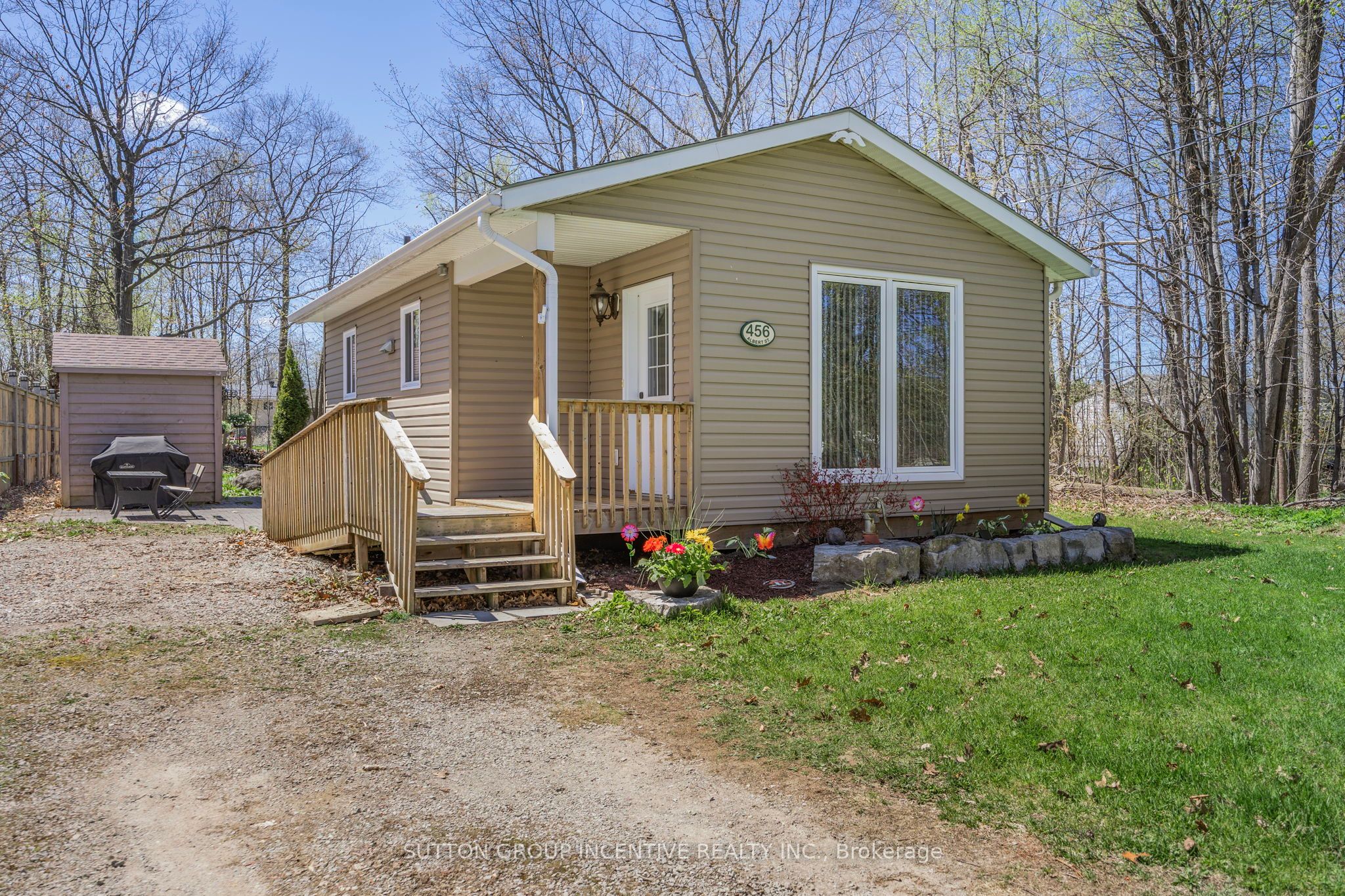 456 Albert Street Property Photo