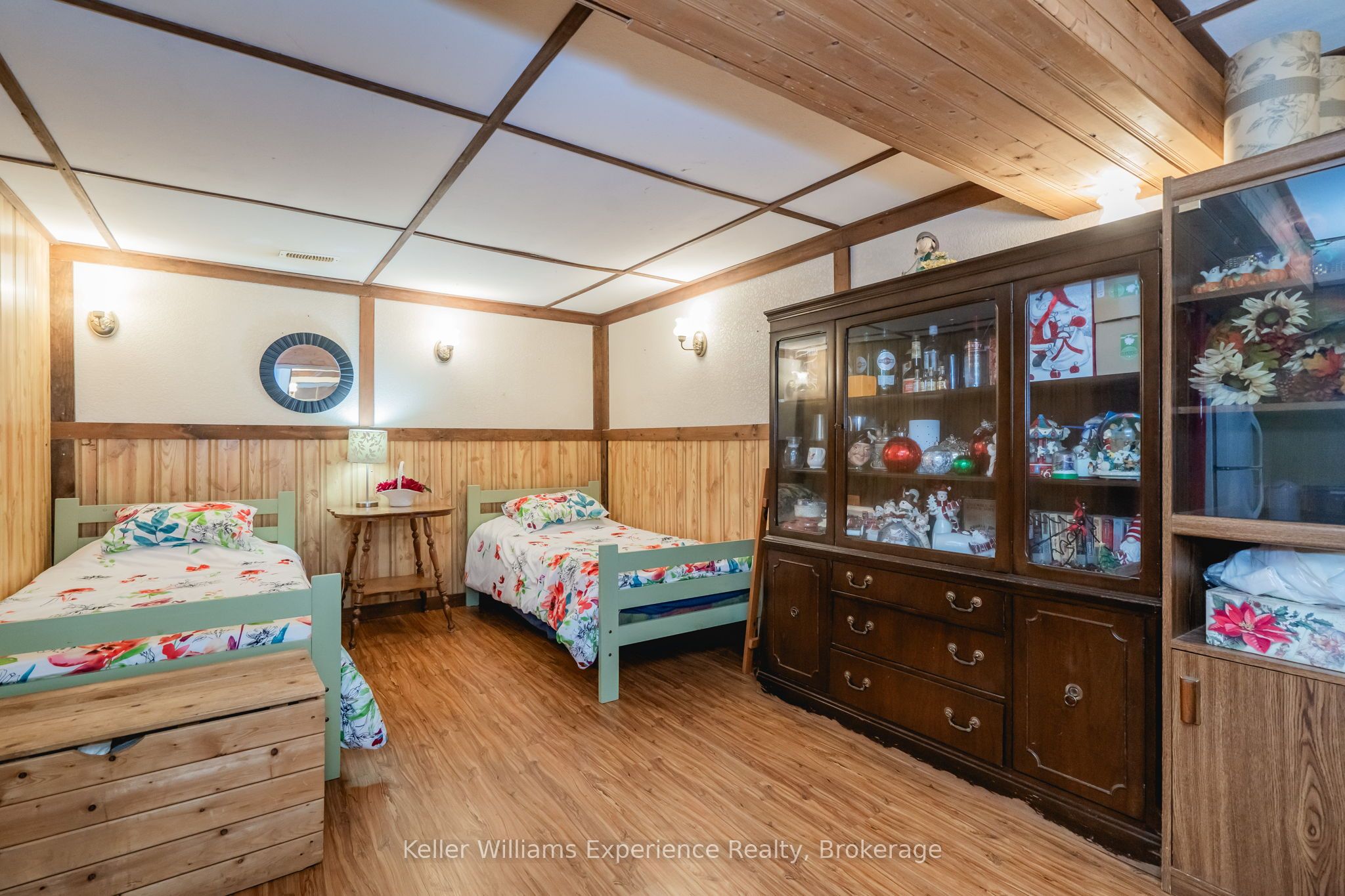 201 Bayfield Avenue Property Photo 33