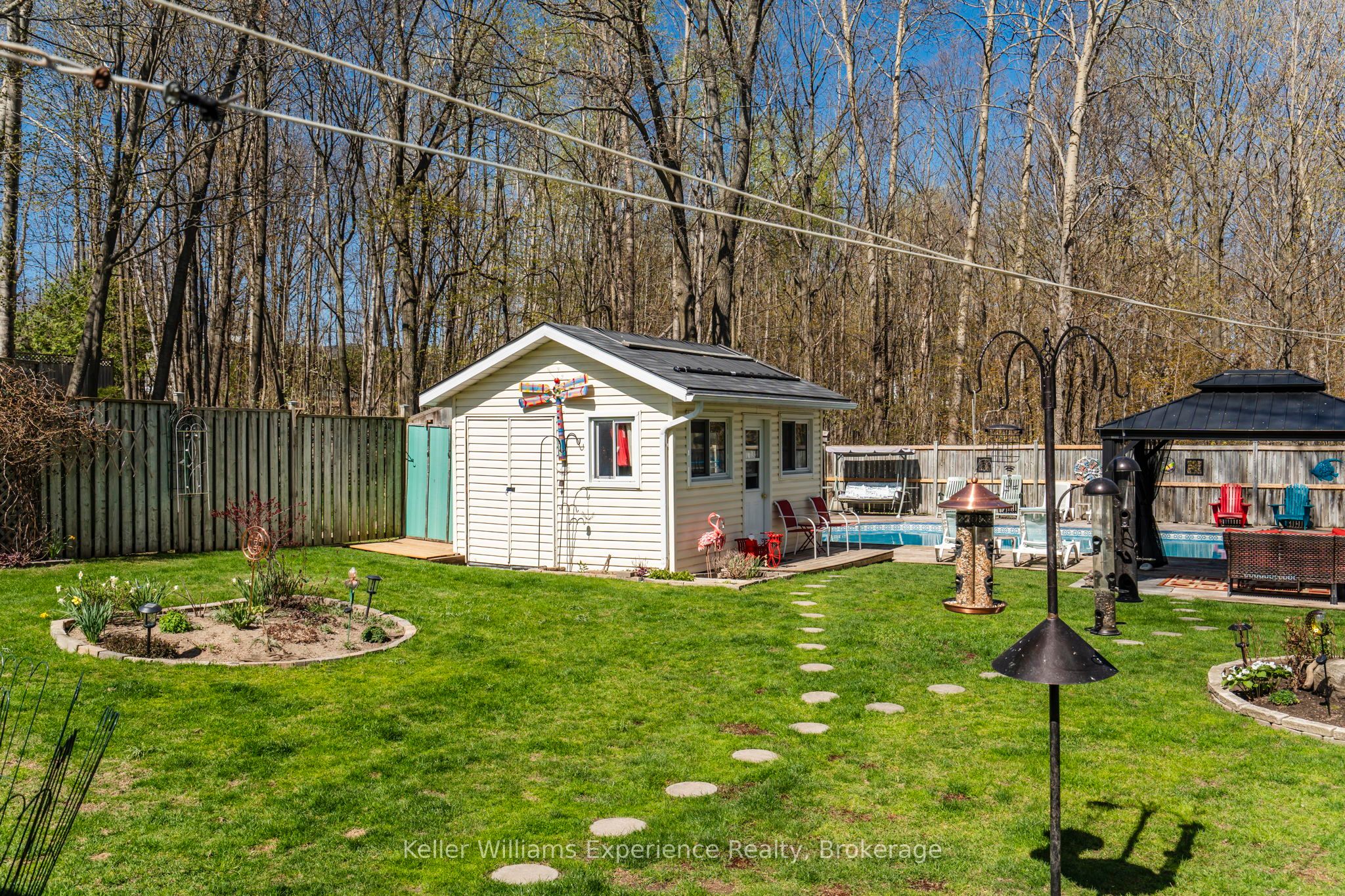 201 Bayfield Avenue Property Photo 36
