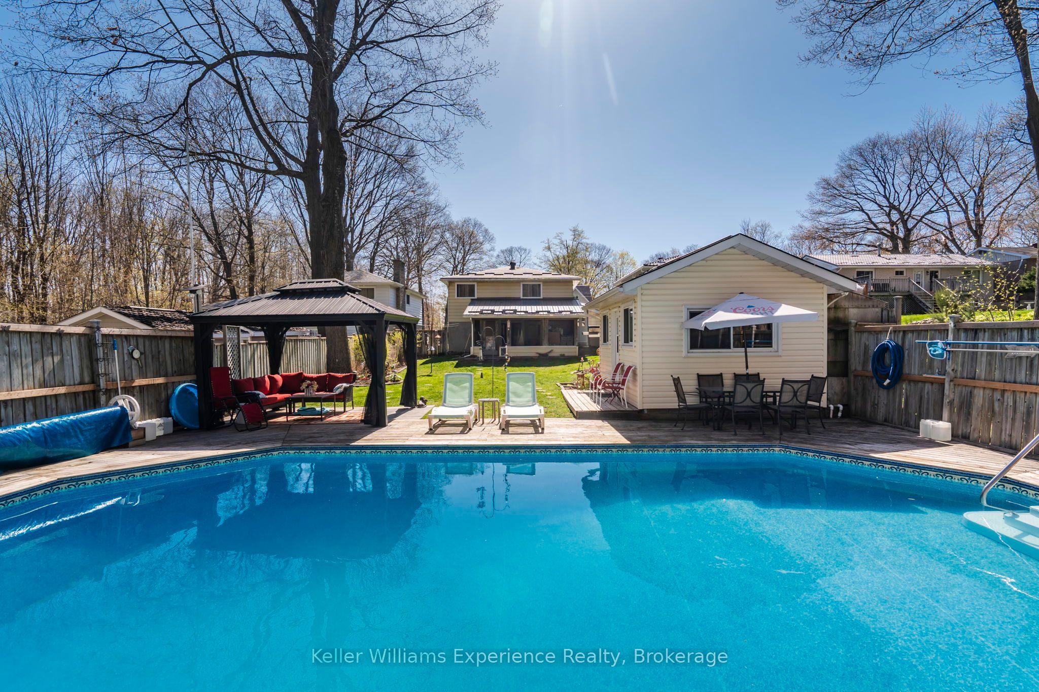 201 Bayfield Avenue Property Photo 42