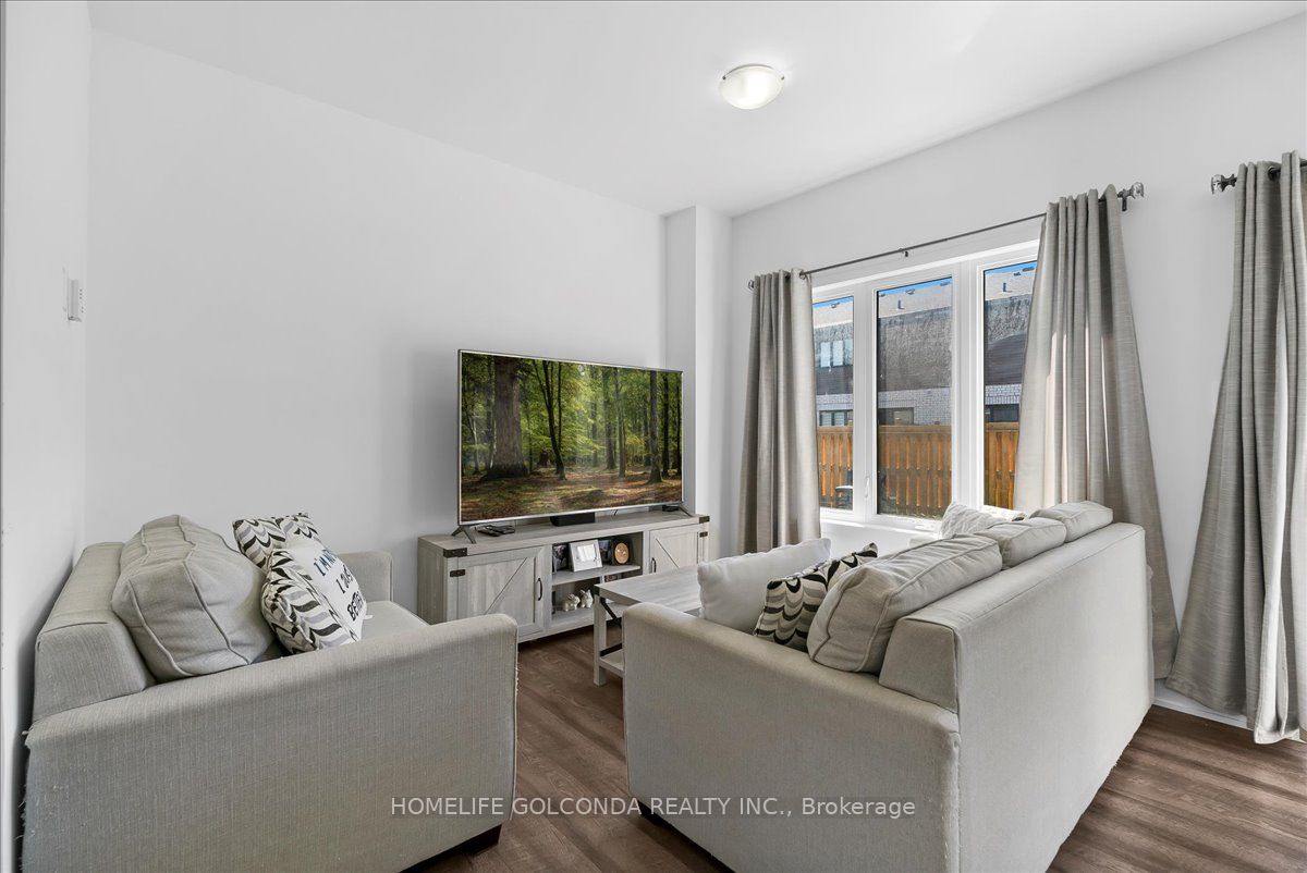 9 Evergreen Terrace Property Photo 11