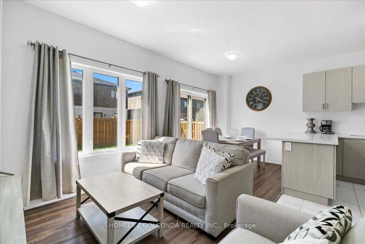 9 Evergreen Terrace Property Photo 12