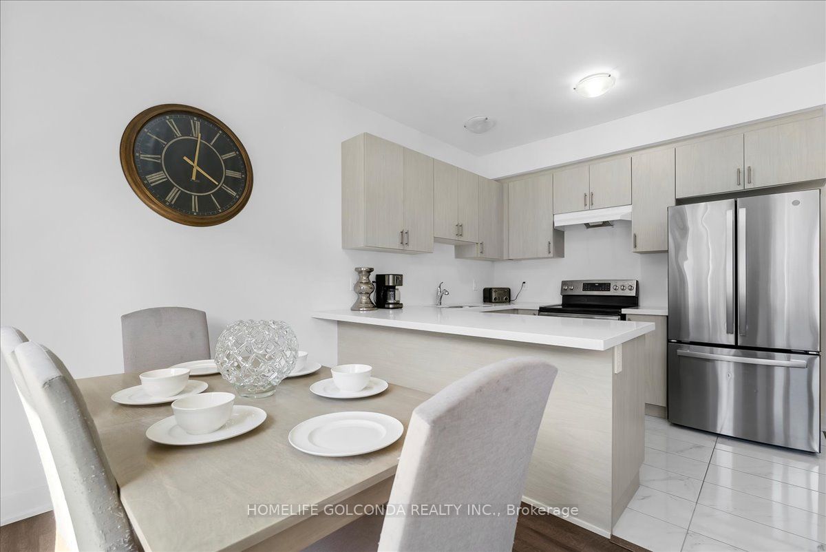 9 Evergreen Terrace Property Photo 16