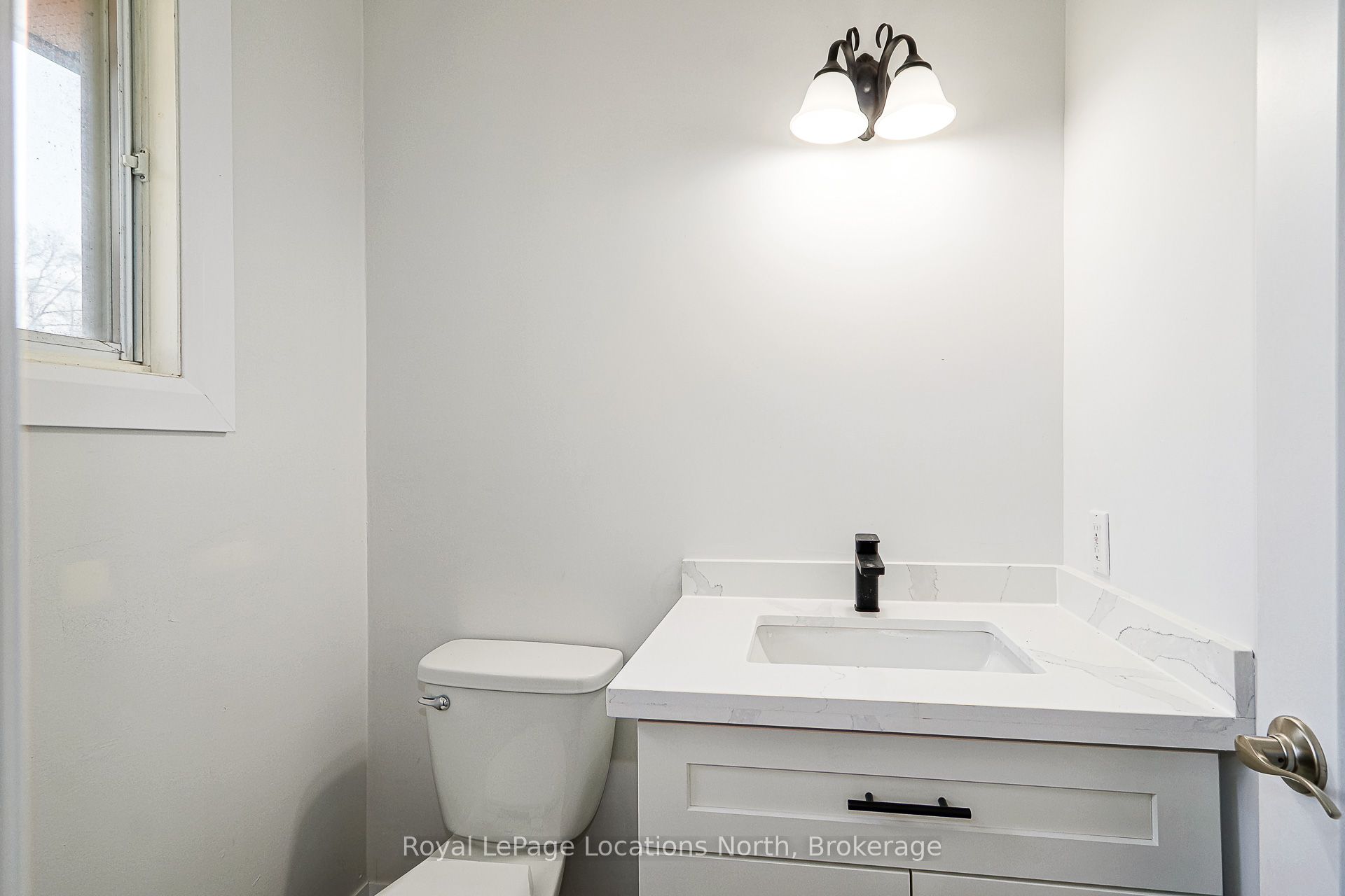 11 Lisbon Court Property Photo 30
