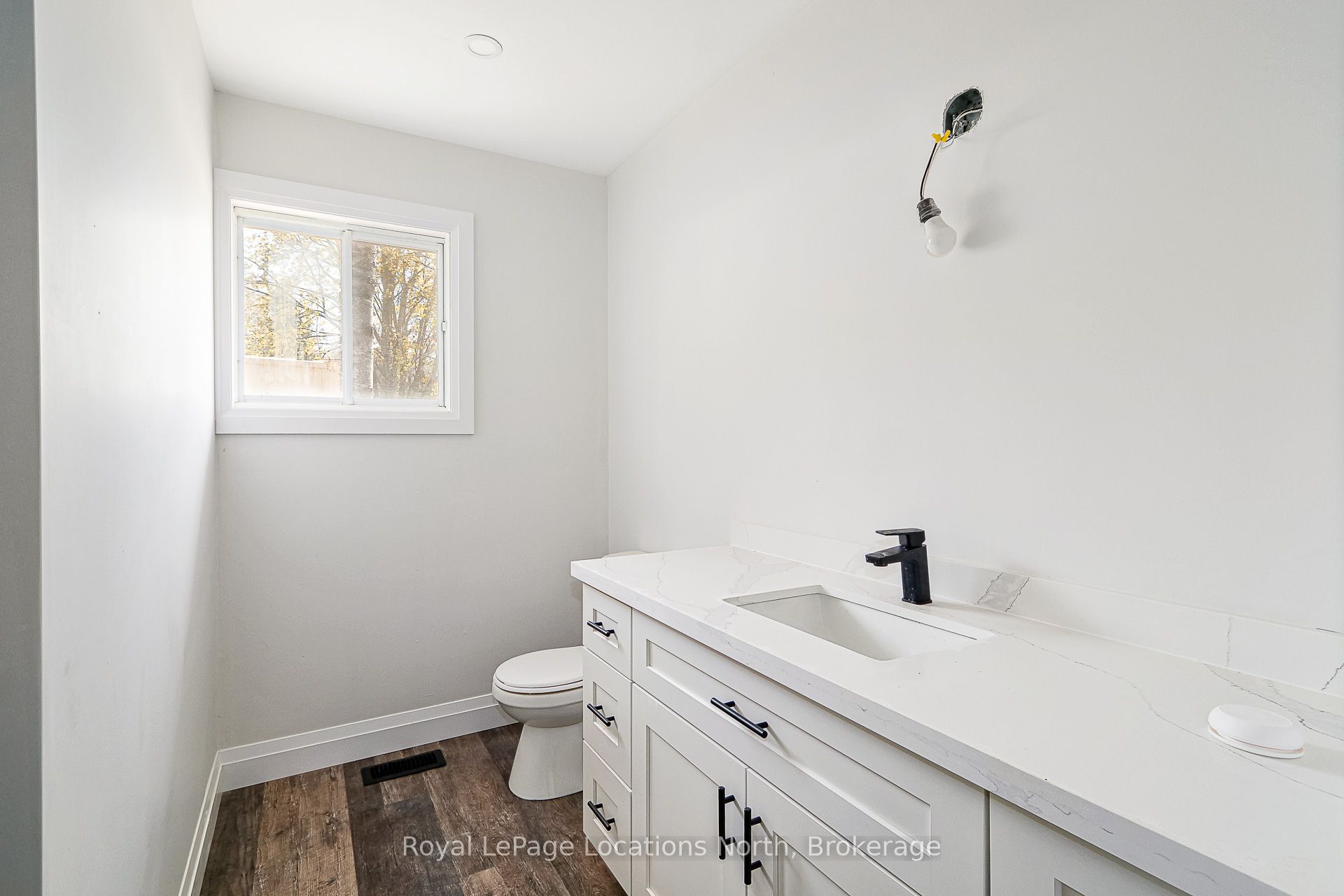 11 Lisbon Court Property Photo 31
