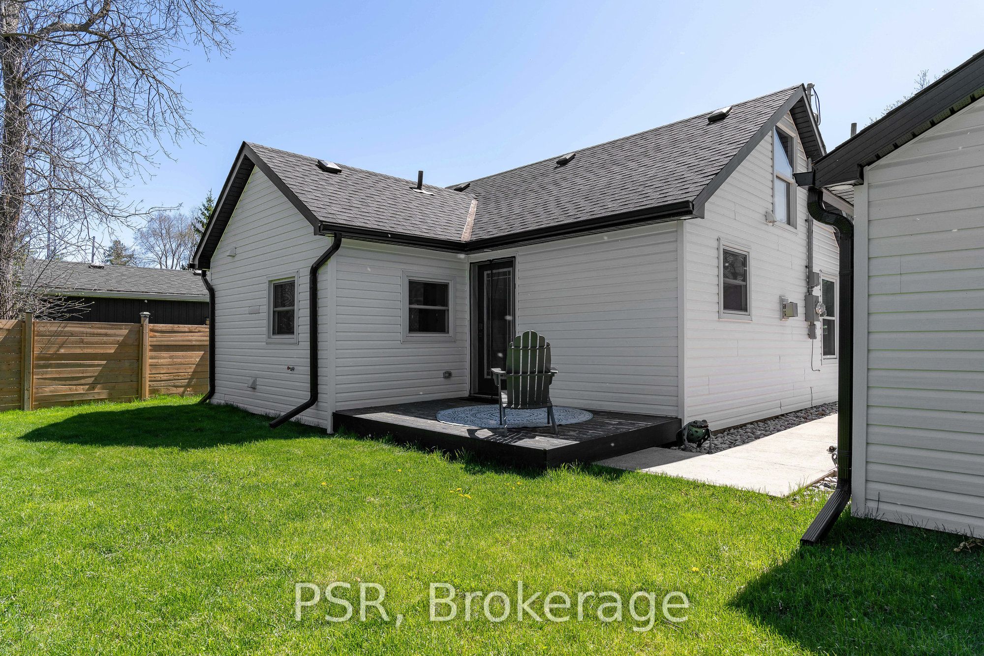 22 Jane Street Property Photo 8