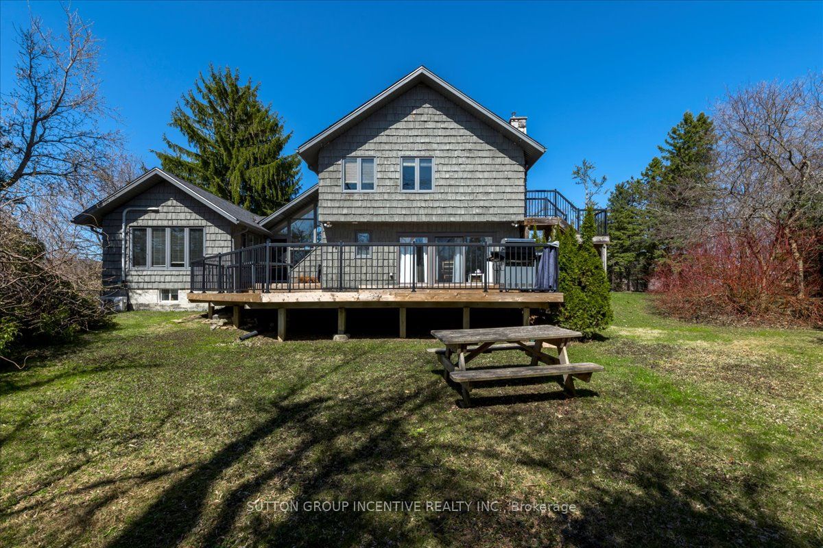 386 Mapleview Dr E Property Photo 29