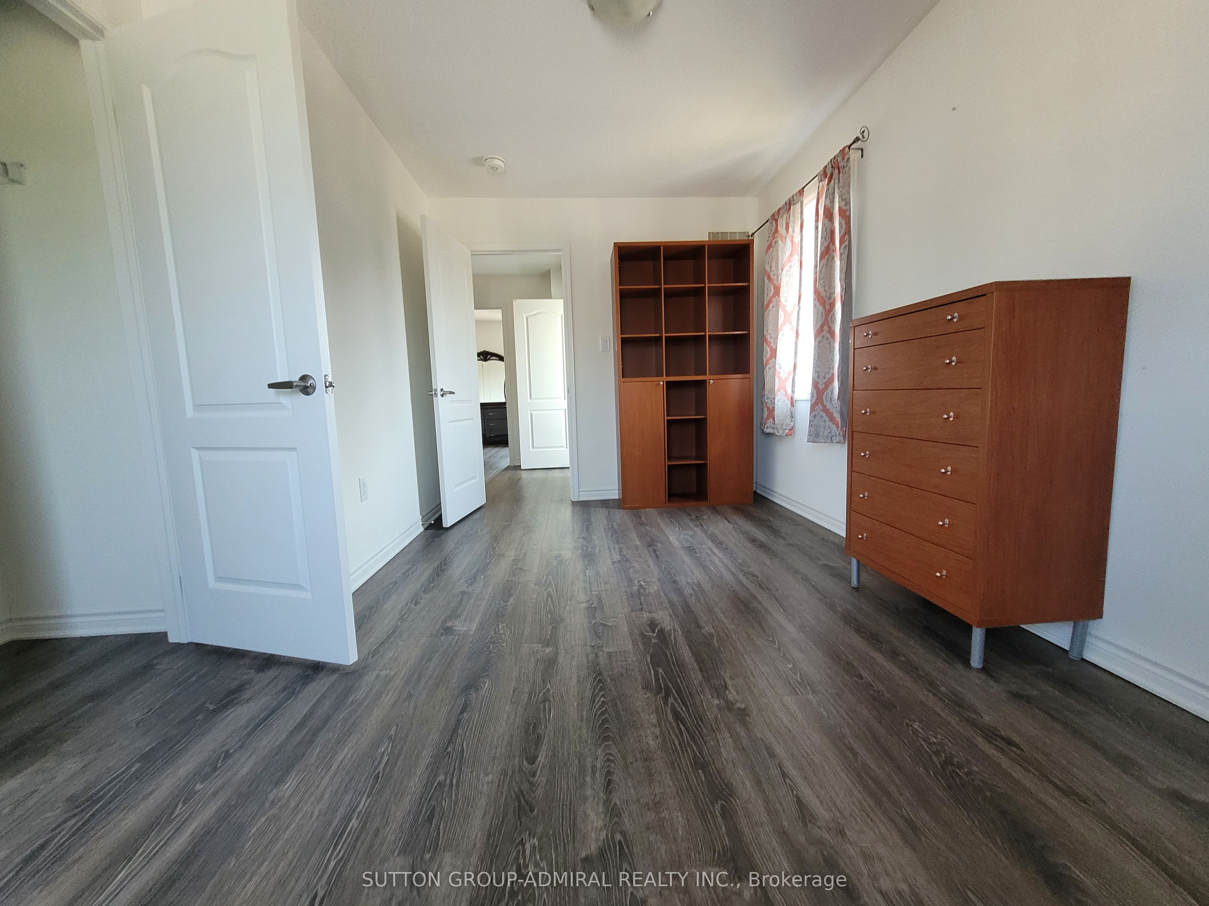 104 Village Gate Drive Property Photo 3