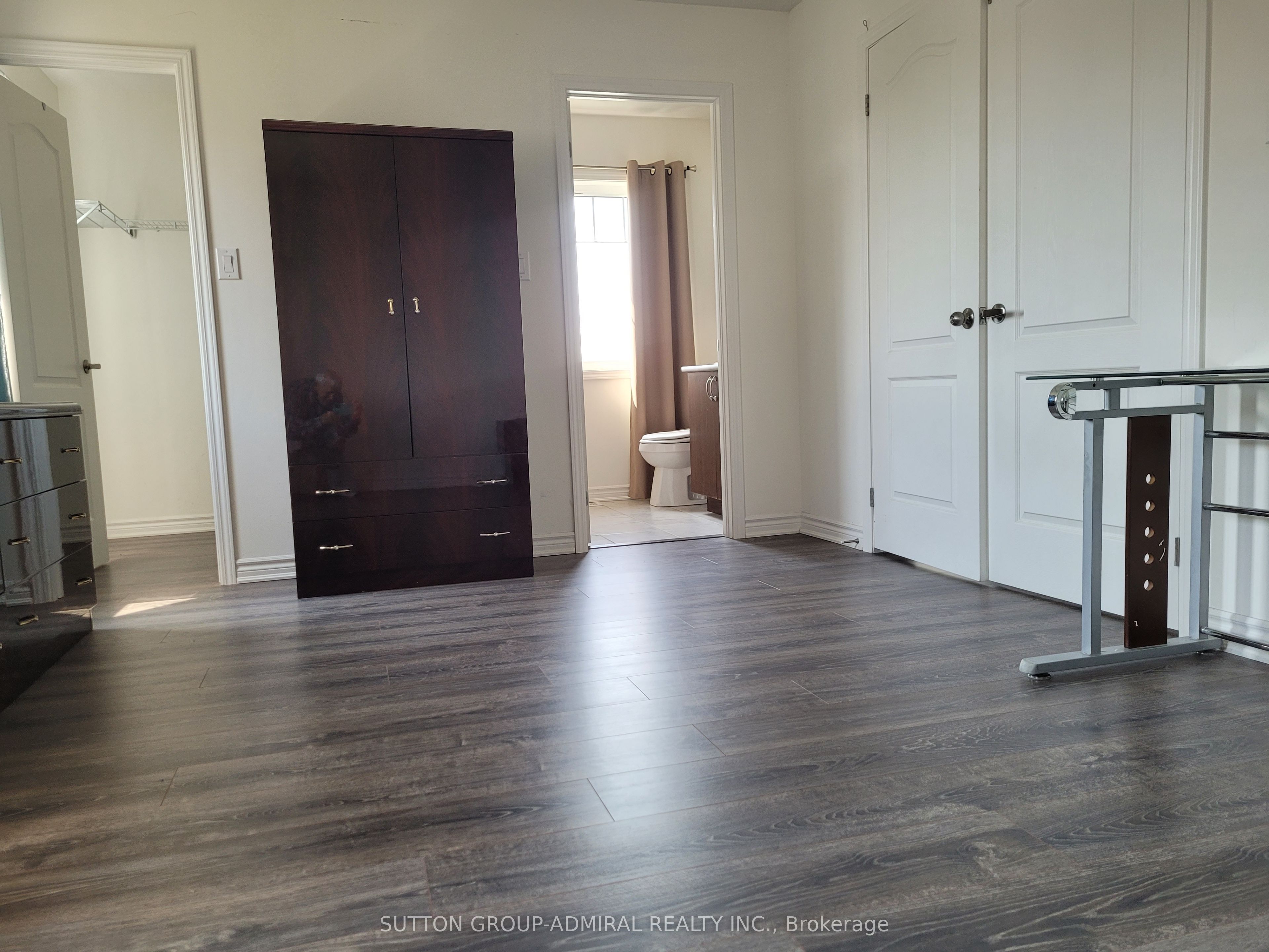 104 Village Gate Drive Property Photo 9