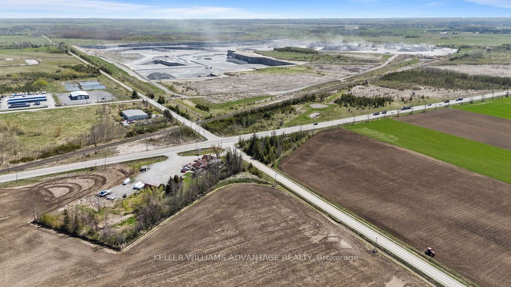 2230 Concession 3 Road Property Photo 4