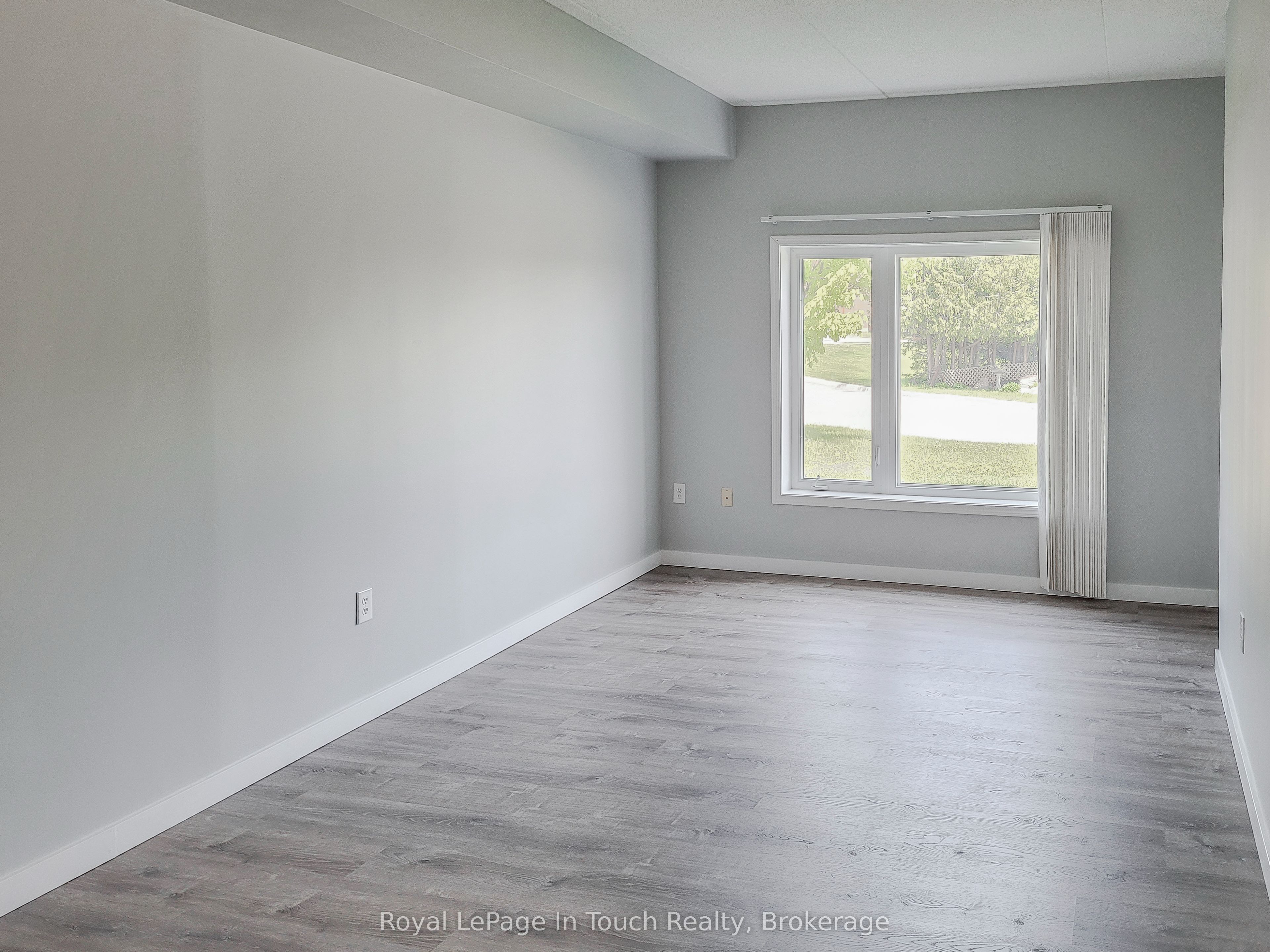 333 Lafontaine Road W 102 Property Photo 6