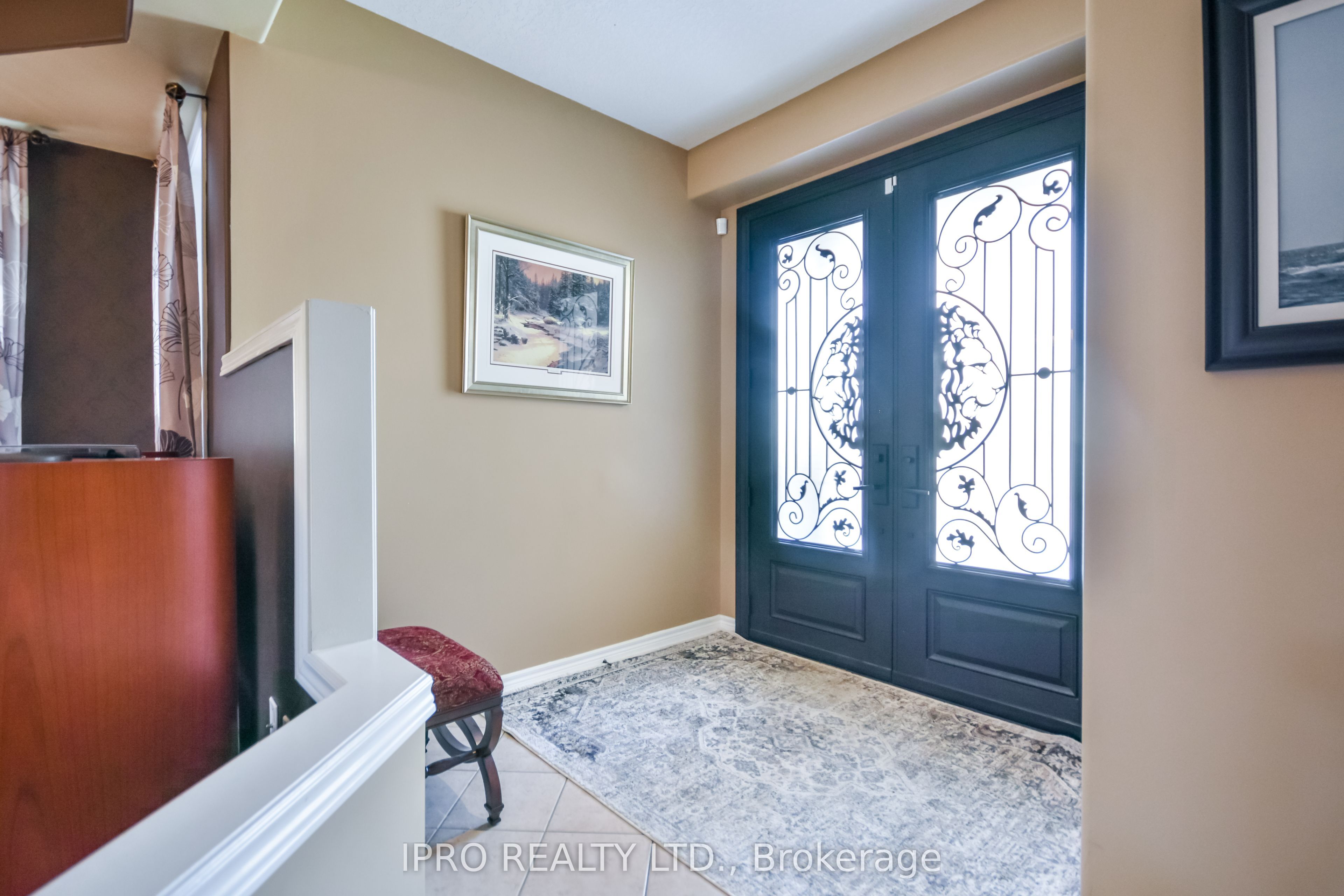 79 Sovereign's Gate Property Photo 5