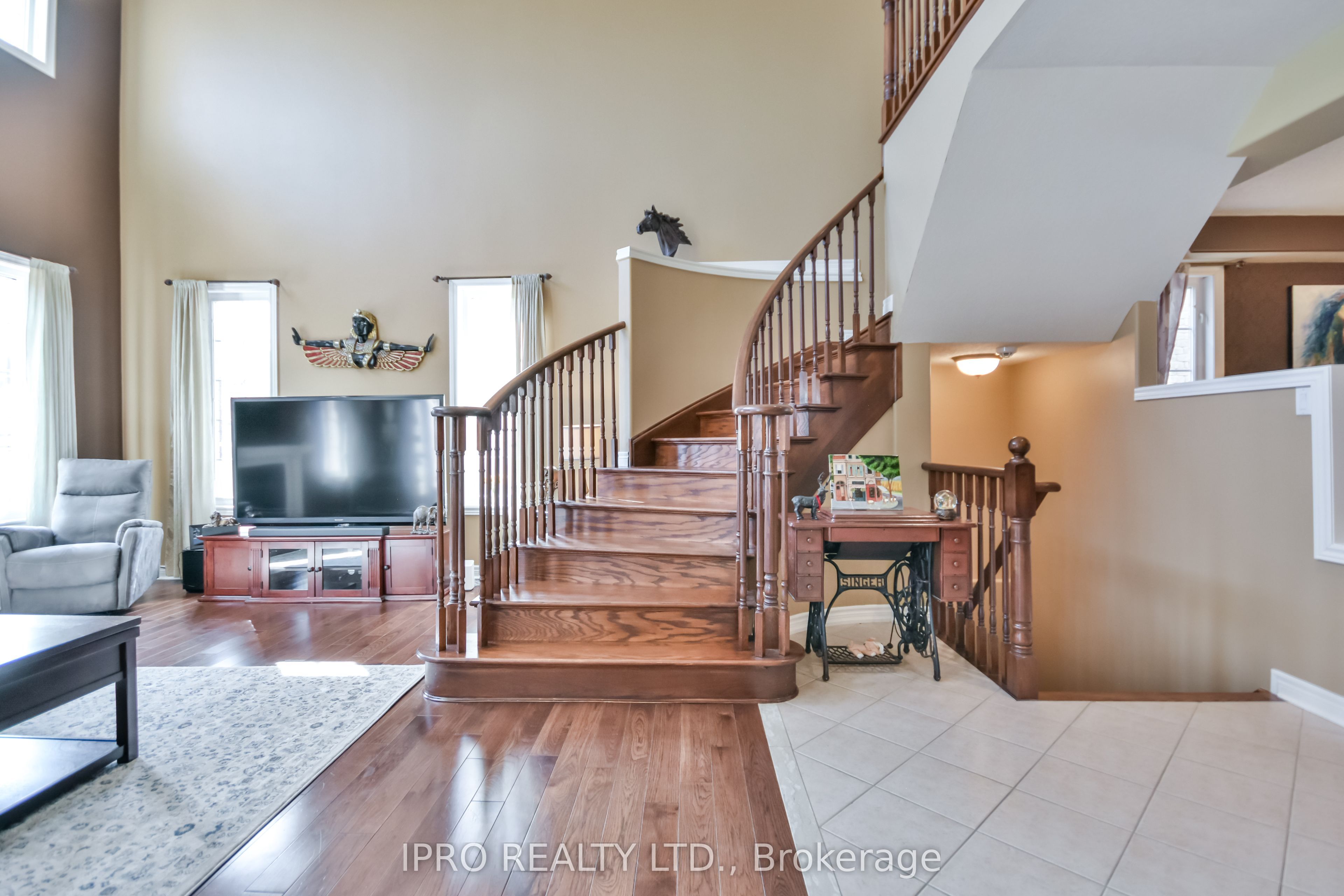 79 Sovereign's Gate Property Photo 14