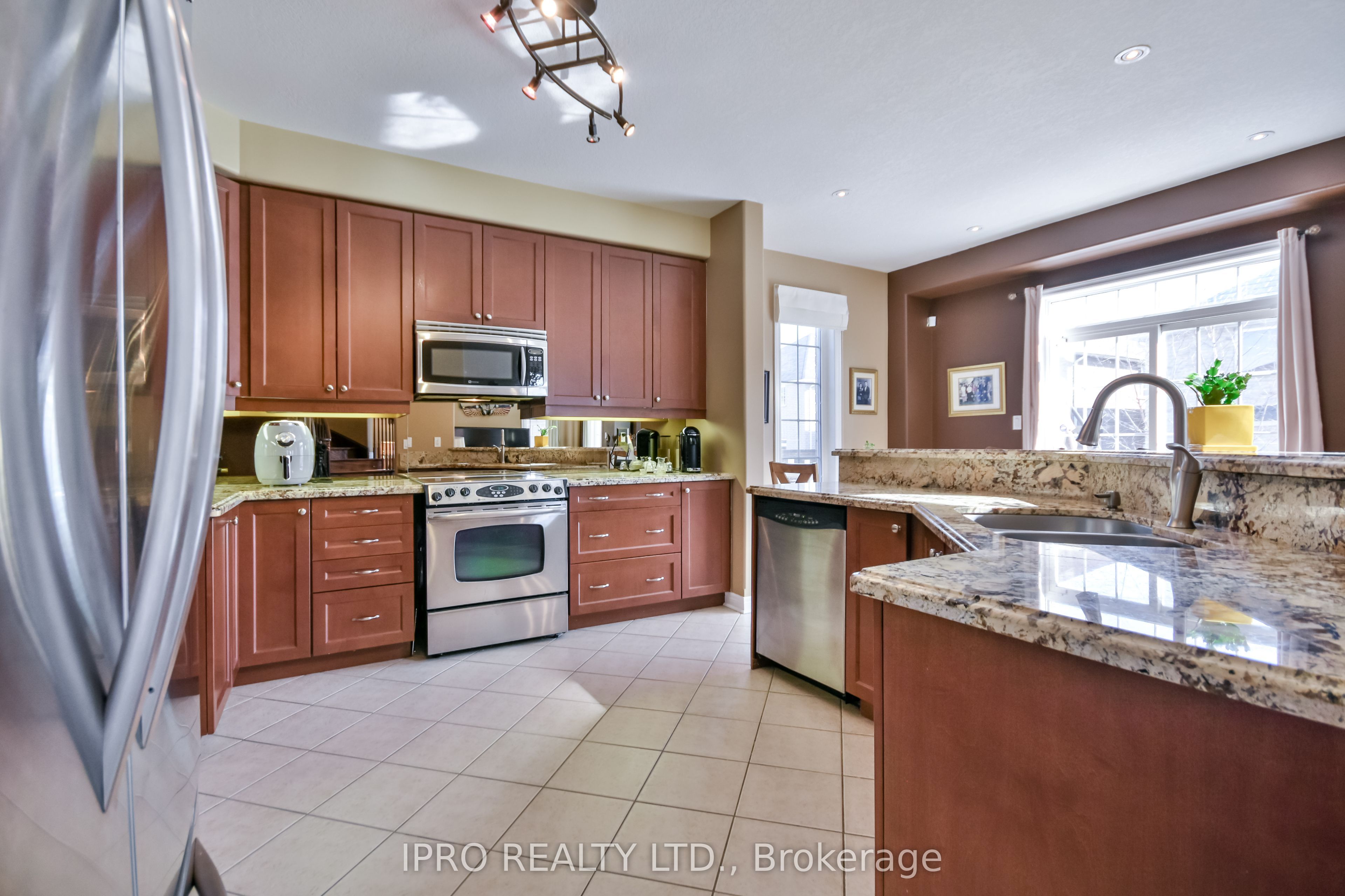 79 Sovereign's Gate Property Photo 21