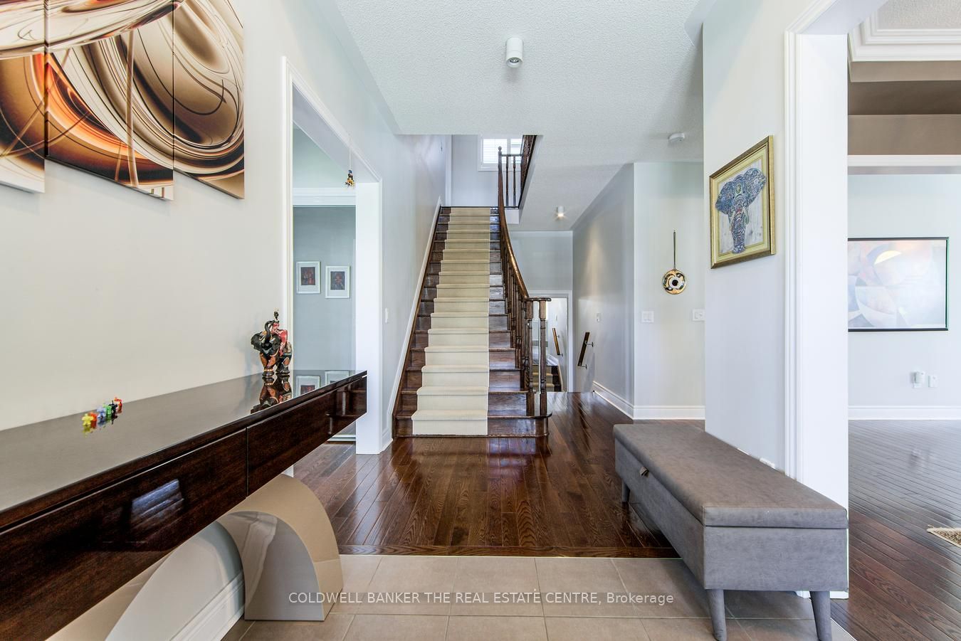 32 W Royal Park Boulevard S Property Photo 6