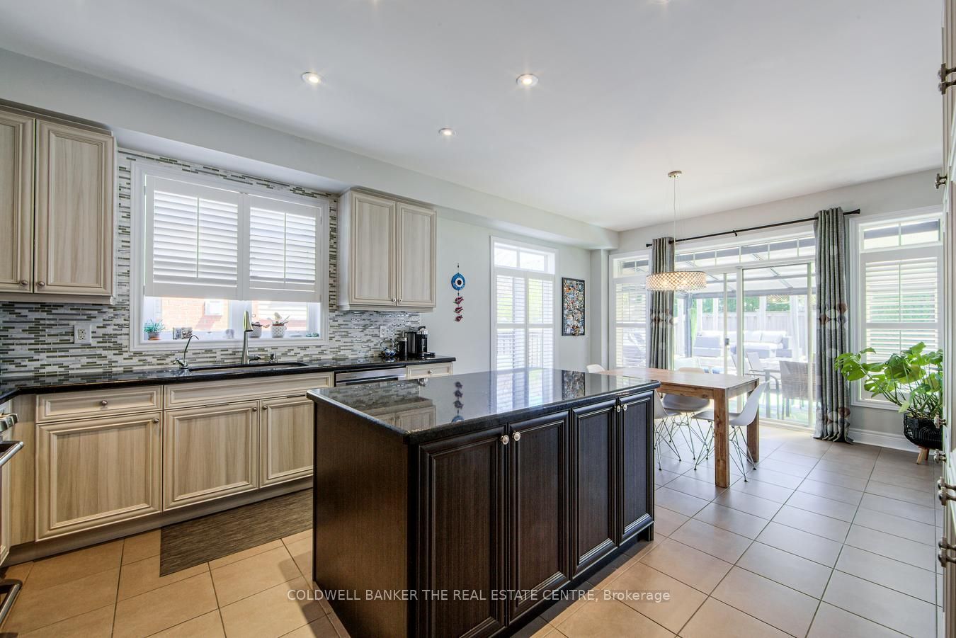 32 W Royal Park Boulevard S Property Photo 20