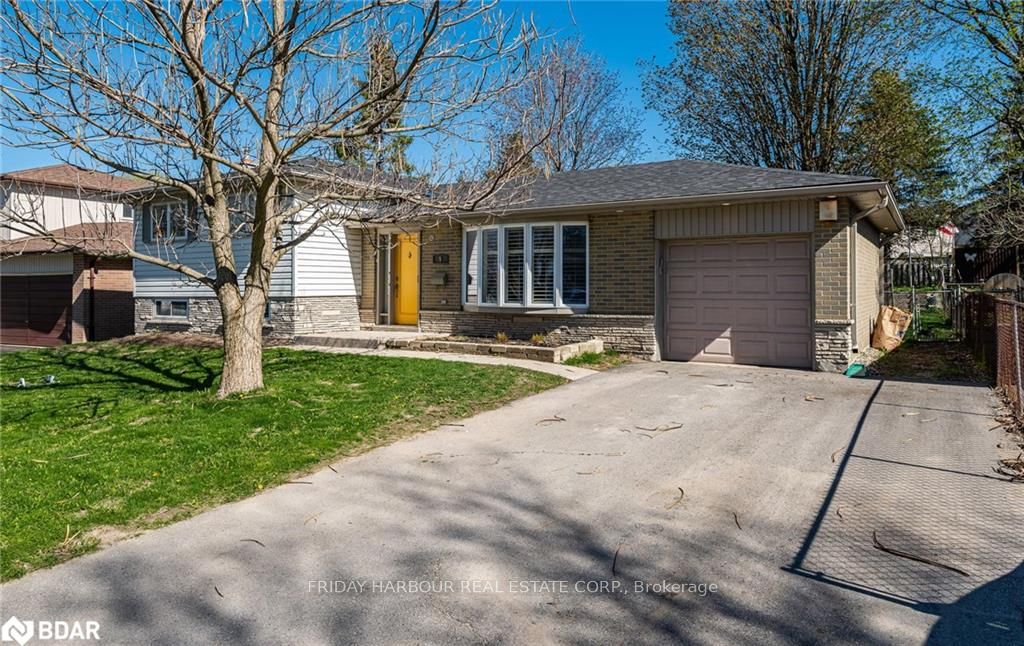 9 Meadowland Avenue Property Photo 2