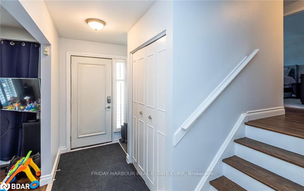 9 Meadowland Avenue Property Photo 4